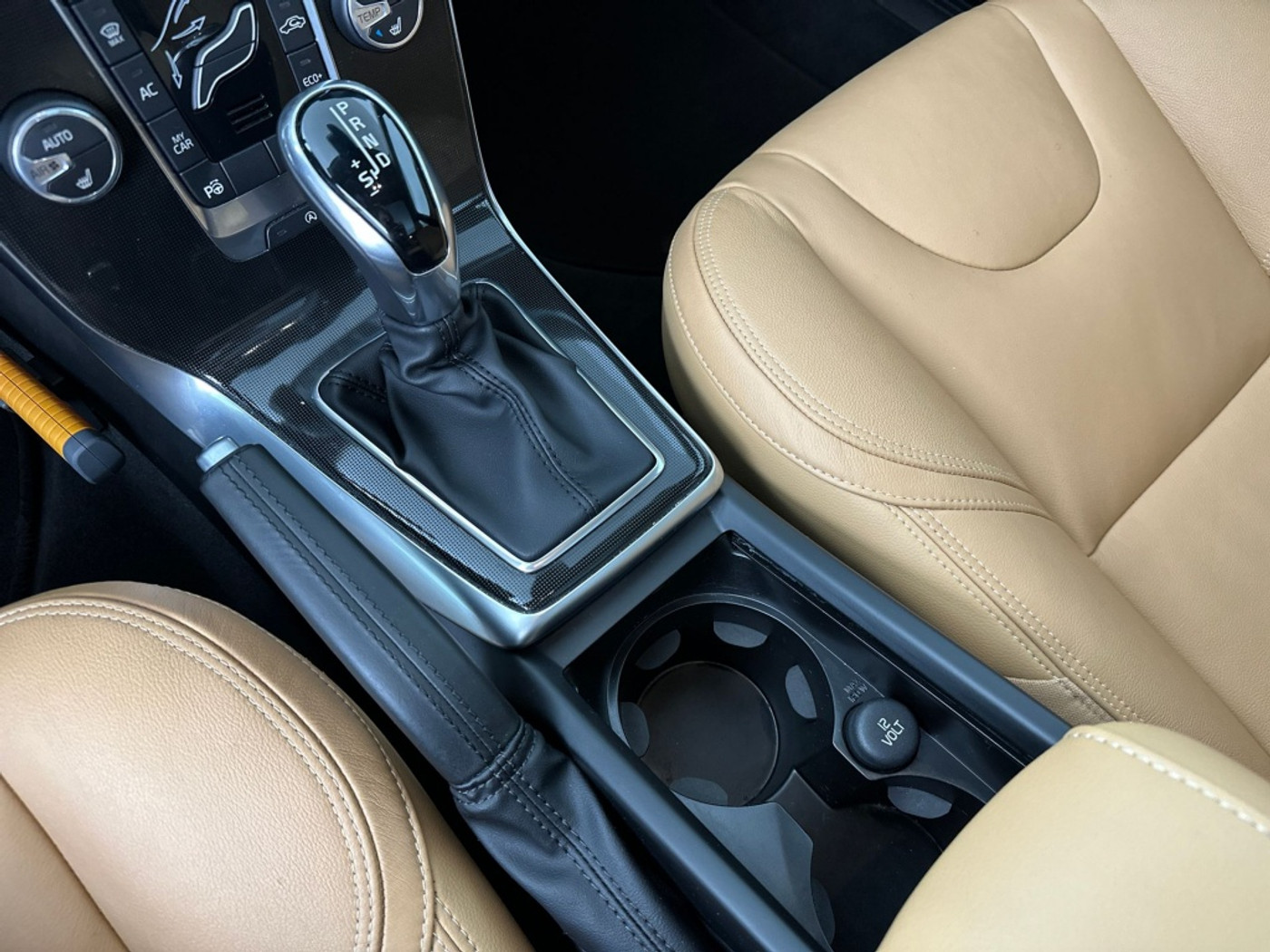 Foto van Volvo V40 Cross Country