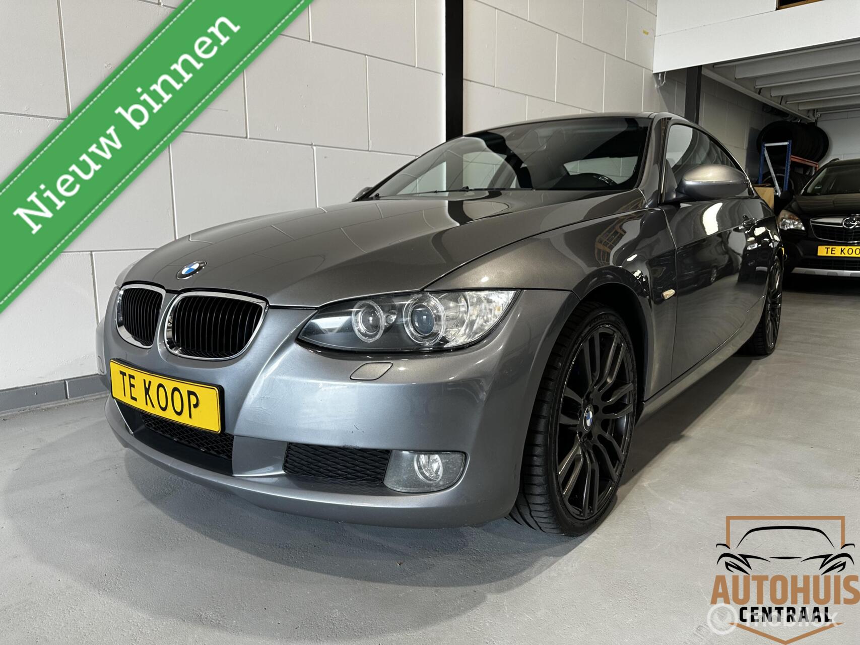 BMW 3er Reihe 320i Executive*NwAPK*Airco*Elekramen 2007 - voorkant
