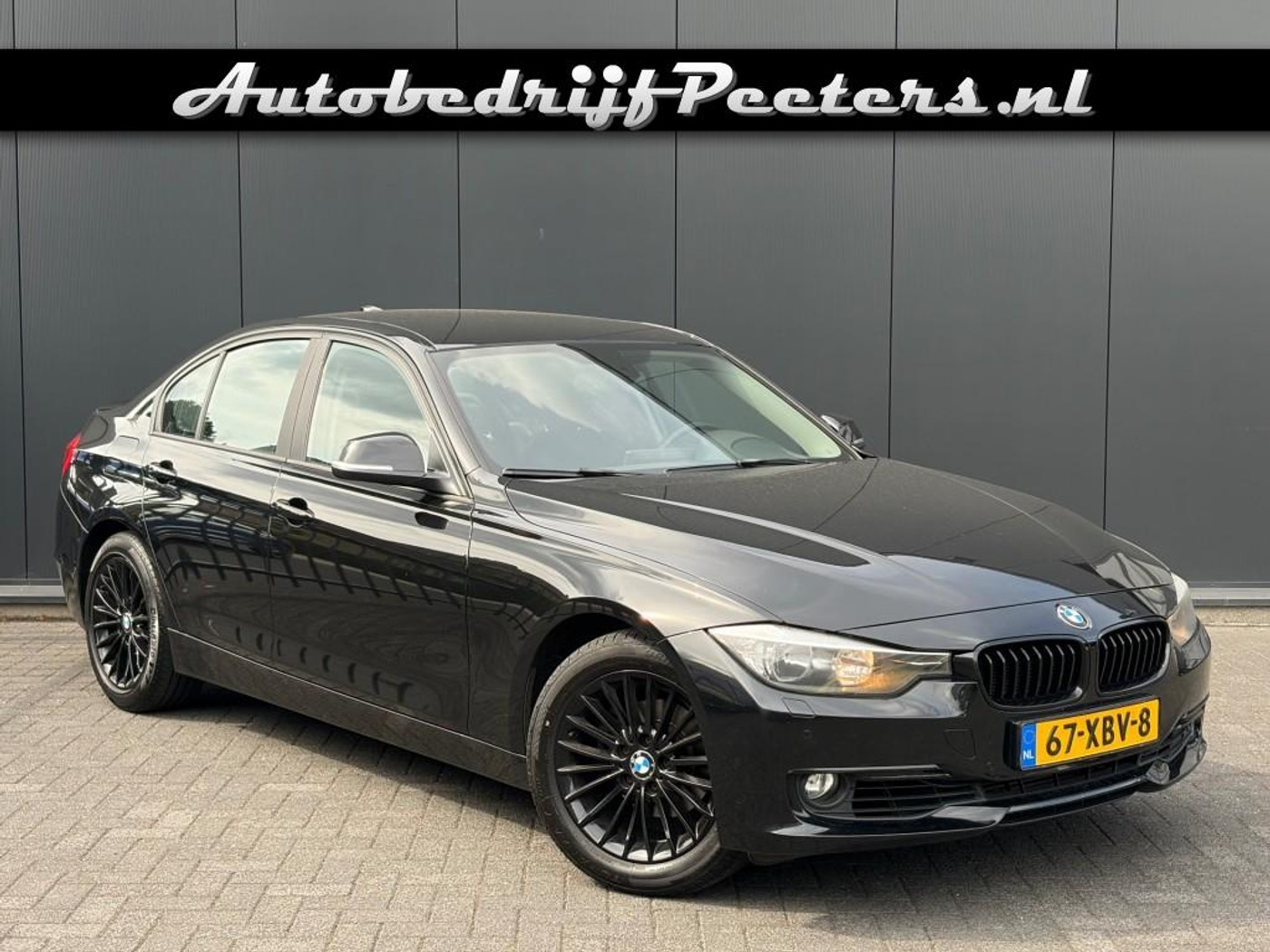 BMW 3er Reihe 320i Automaat Navi prof. ECC Cruise PDC NL-auto 2012 - voorkant