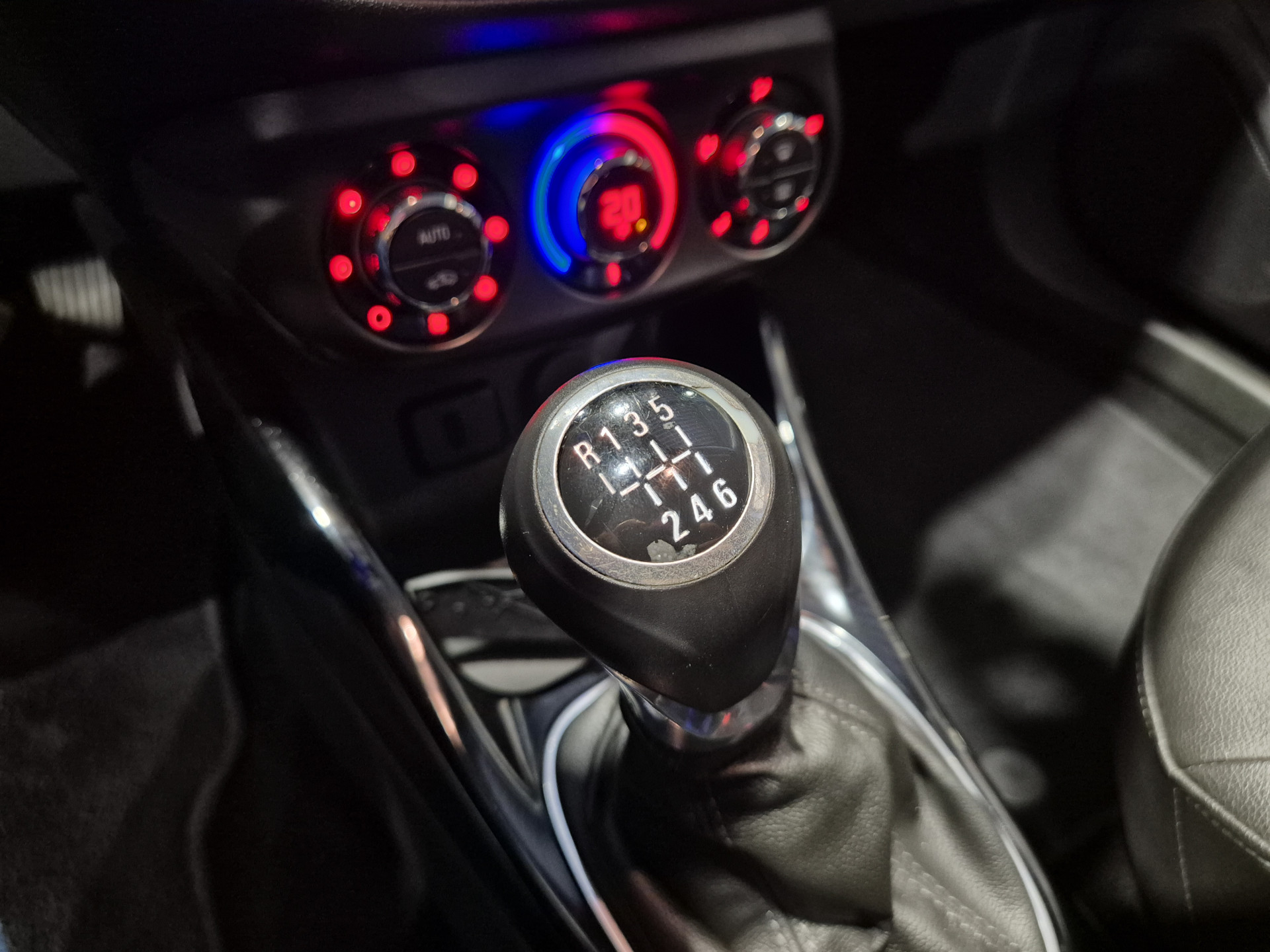 Foto van Opel Corsa-e