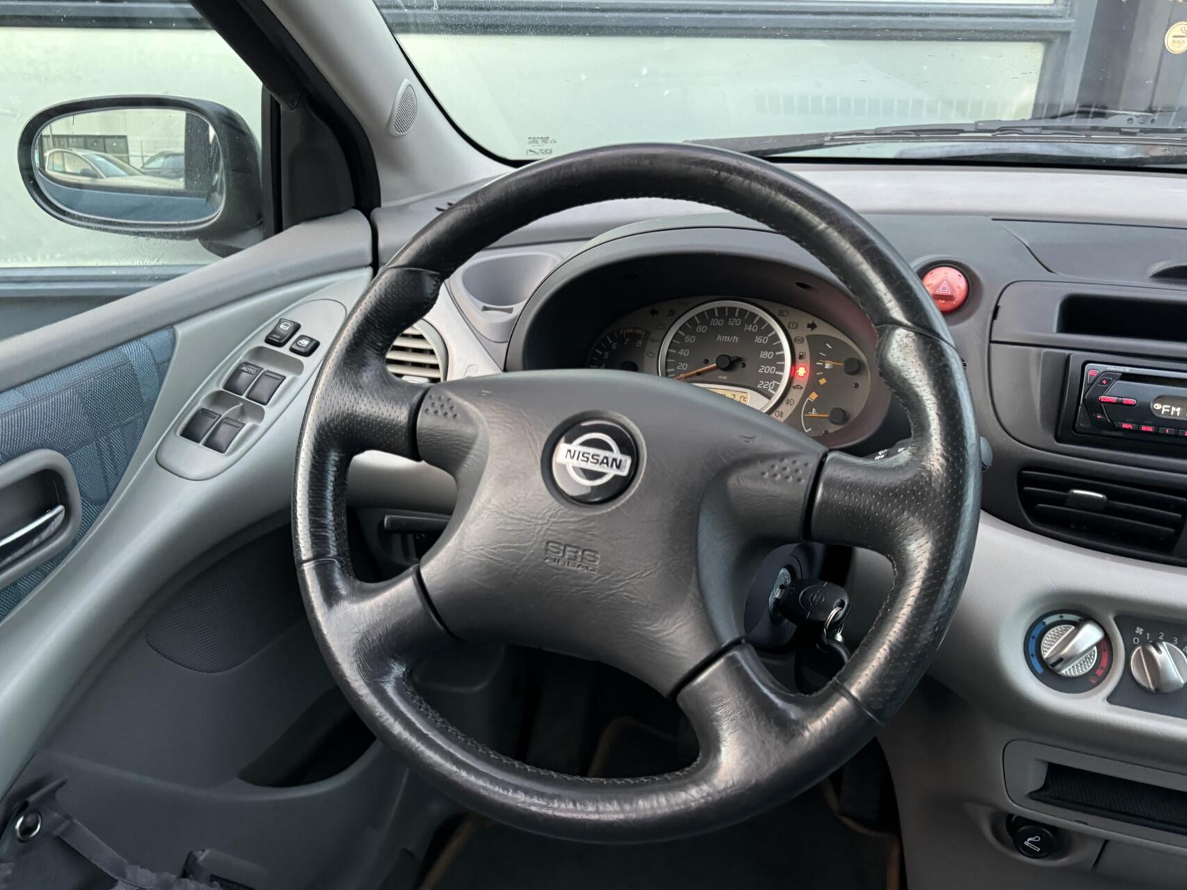 Foto van Nissan Nissan Almera Tino