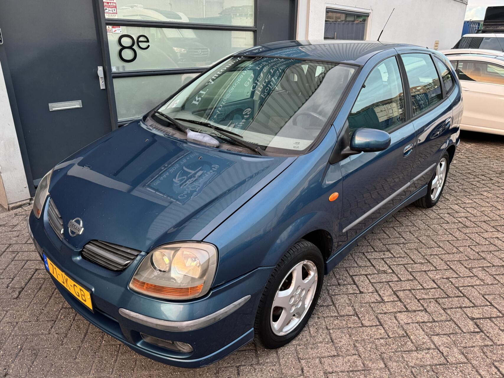 Foto van Nissan Nissan Almera Tino