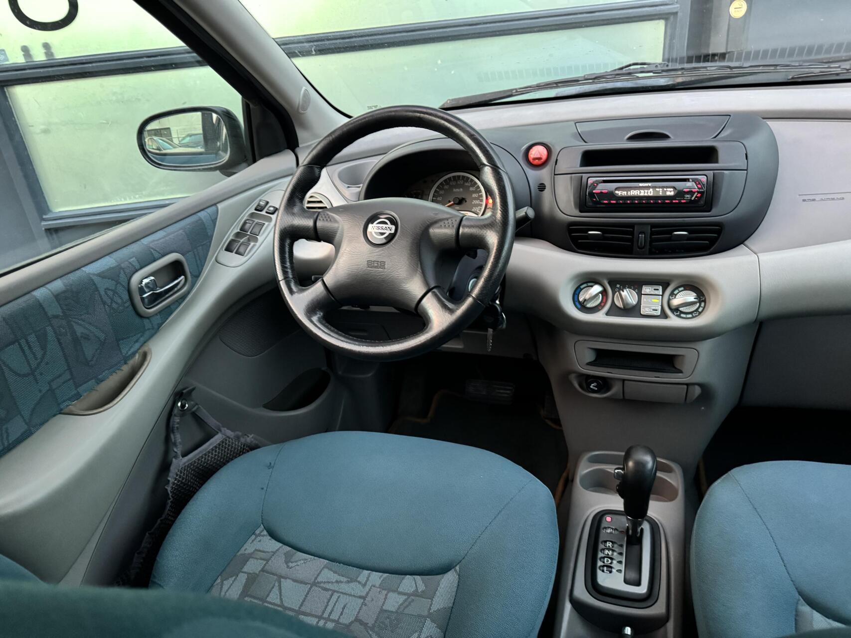 Foto van Nissan Nissan Almera Tino