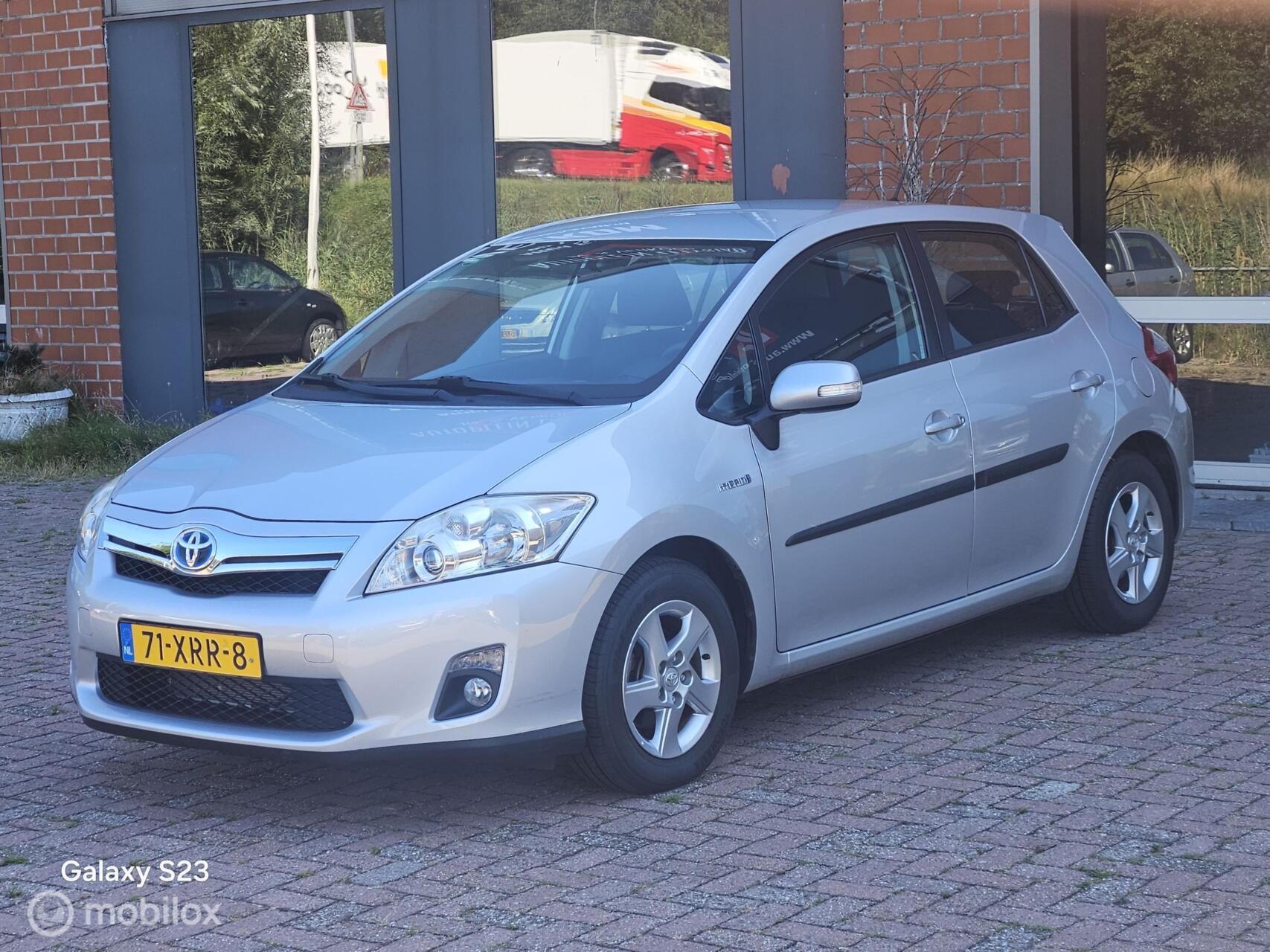 Toyota Toyota Auris 1.8 Full Hybrid Business Navi/Airco/NW Apk/cruise control 2012 - voorkant