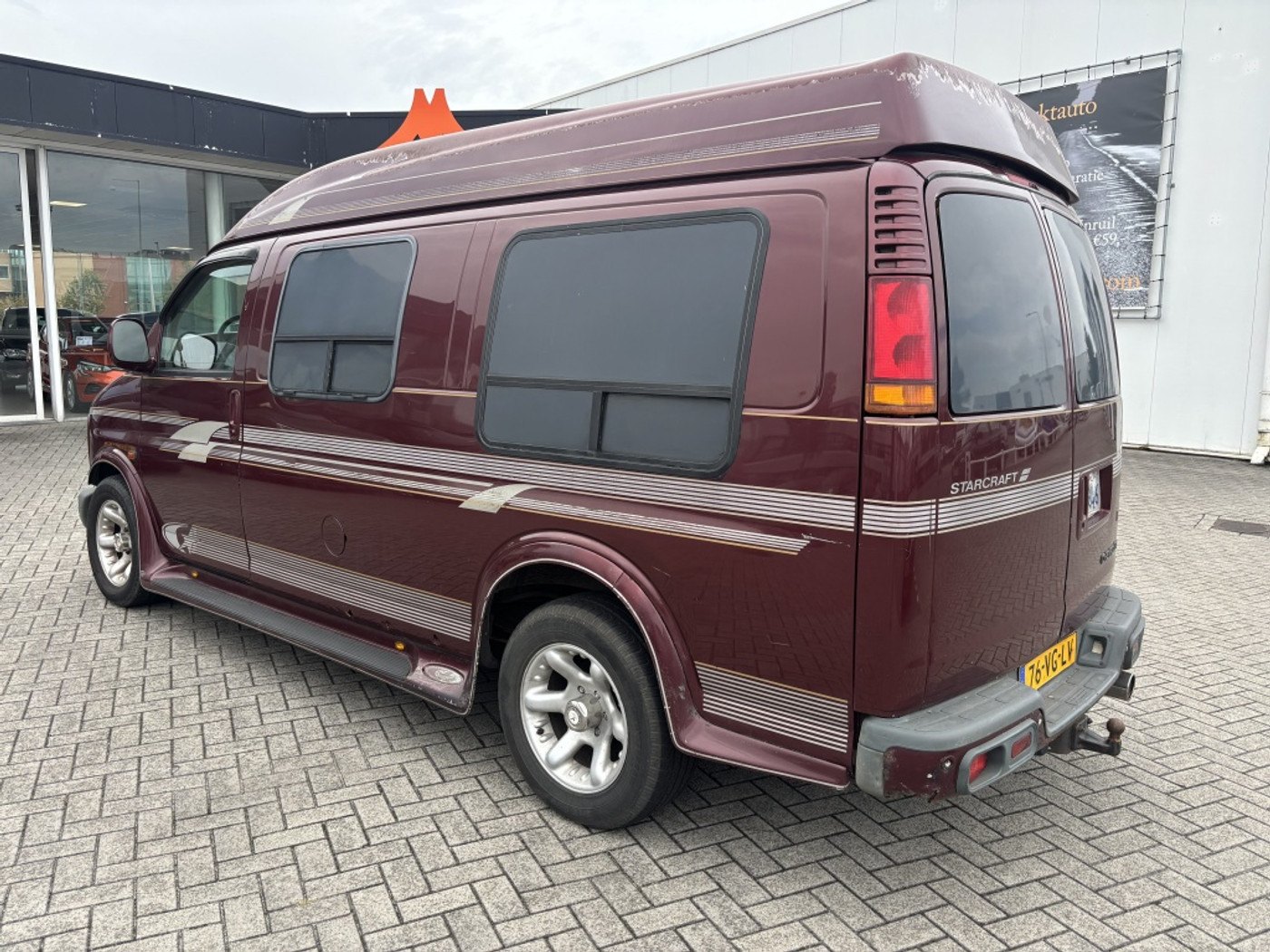 Foto van Chevrolet Chevy Van Starcraft