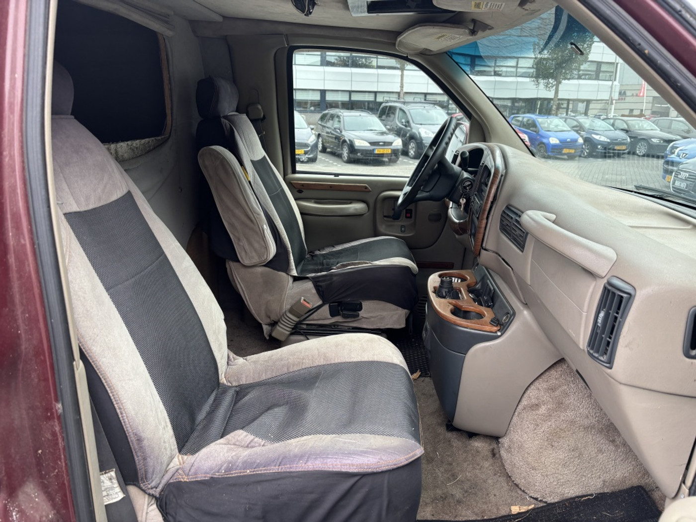 Foto van Chevrolet Chevy Van Starcraft