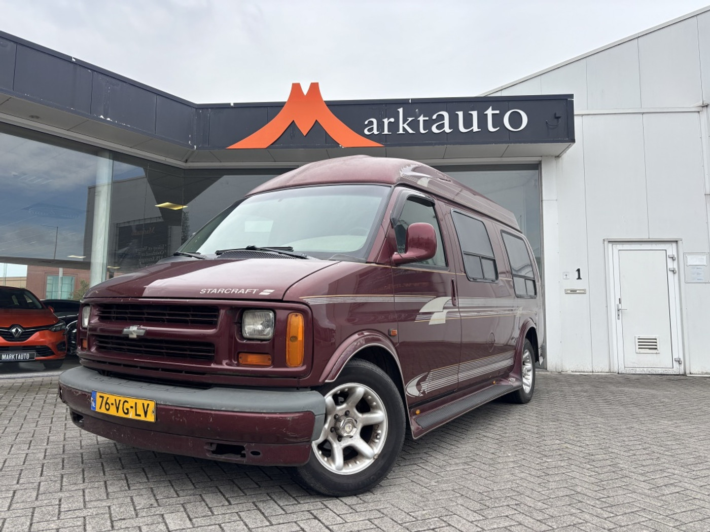 Foto van Chevrolet Chevy Van Starcraft