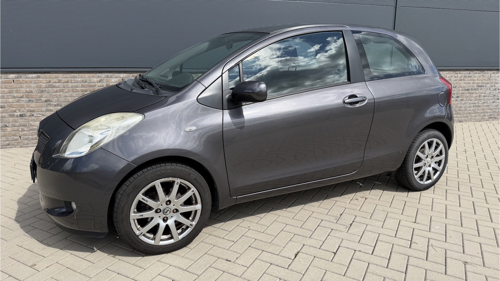 Toyota Toyota Yaris 1.3 VVTi Sol MMT 2008 - voorkant