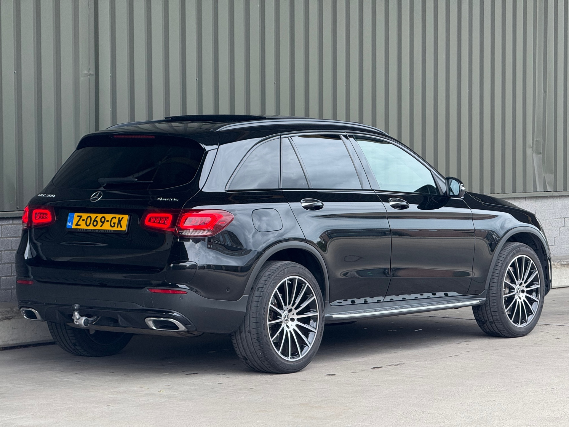 Foto van Mercedes-Benz GLC 300 E 4Matic