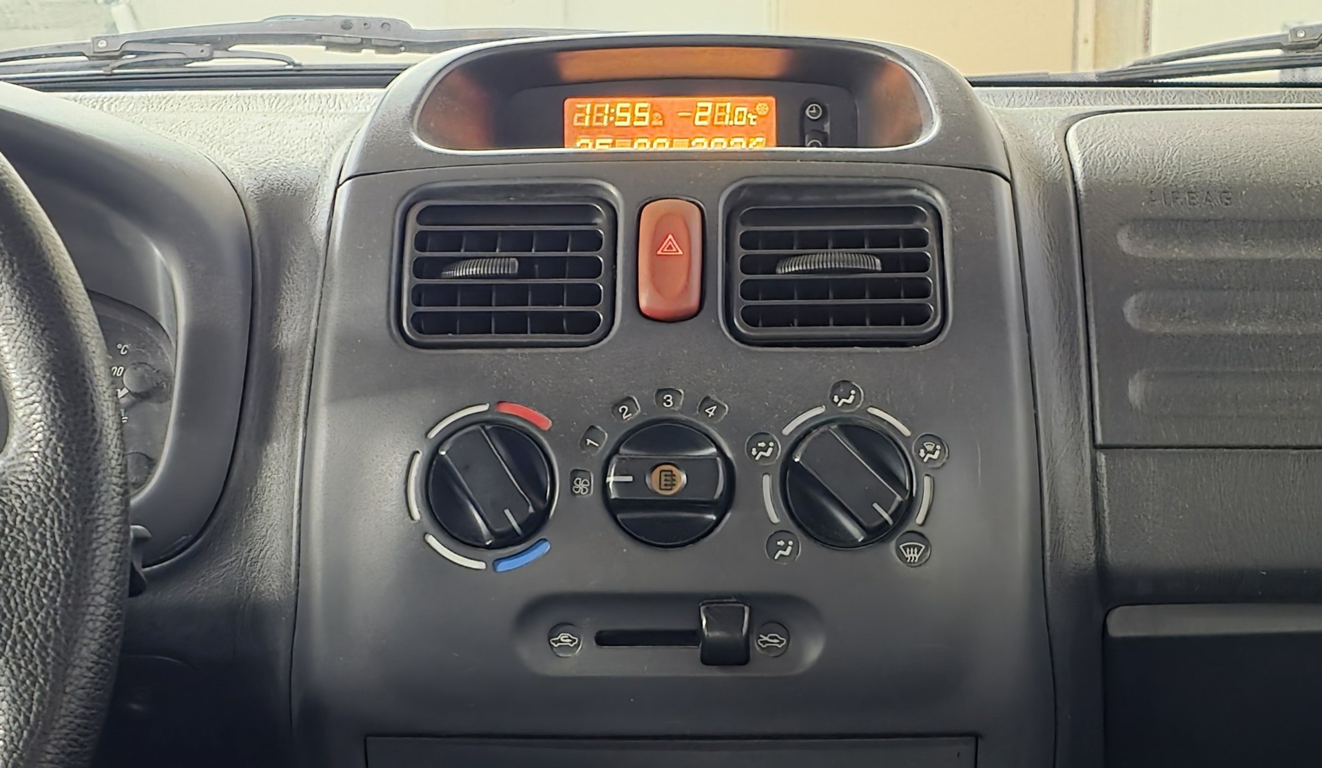 Foto van Opel Agila