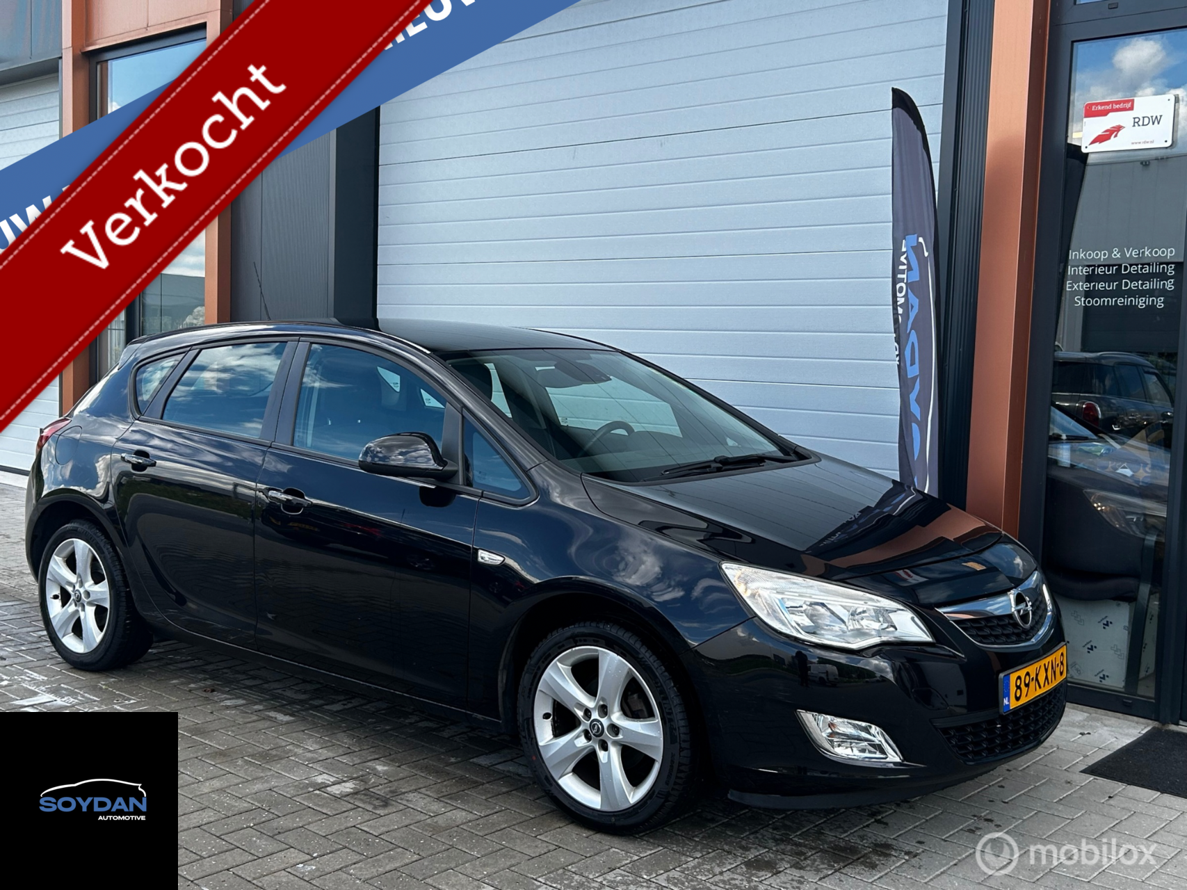 Opel Astra 1.4 Edition | AIRCO | CRUISE | NW APK | NAP 2010 - voorkant
