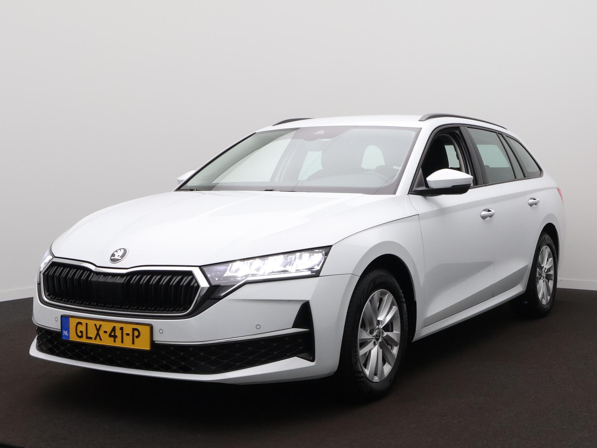 Skoda Octavia 1.5 TSI MHEV Business Edition Plus 2024 - voorkant