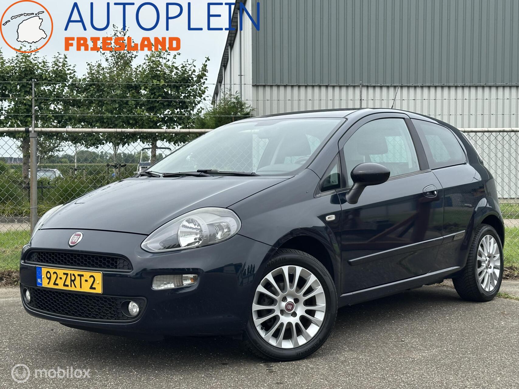 Fiat Fiat Punto 0.9 TwinAir Lounge|APK 8/27|Clima|Cruise|Navi 2013 - voorkant