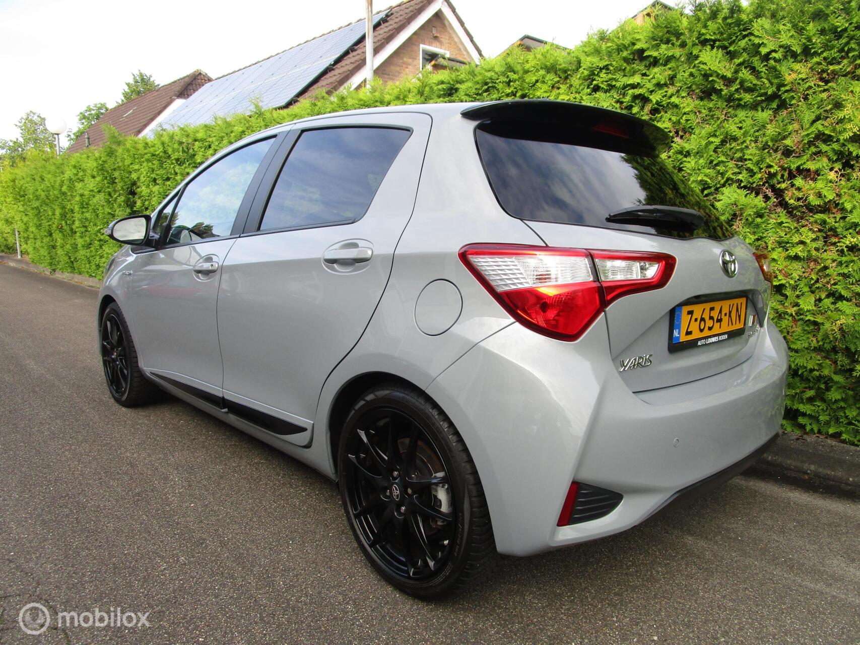 Foto van Toyota Toyota Yaris Hybrid