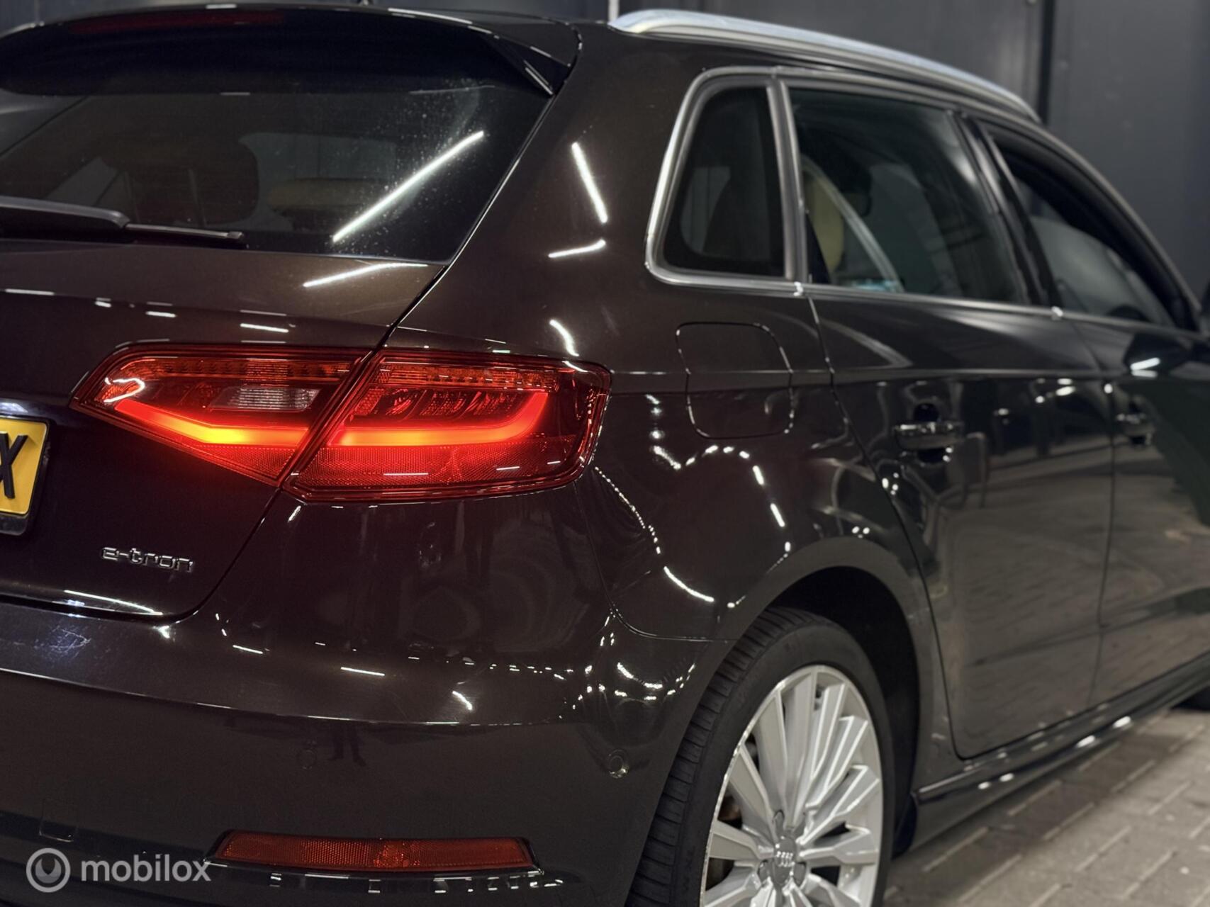 Foto van Audi A3 Sportback E-tron