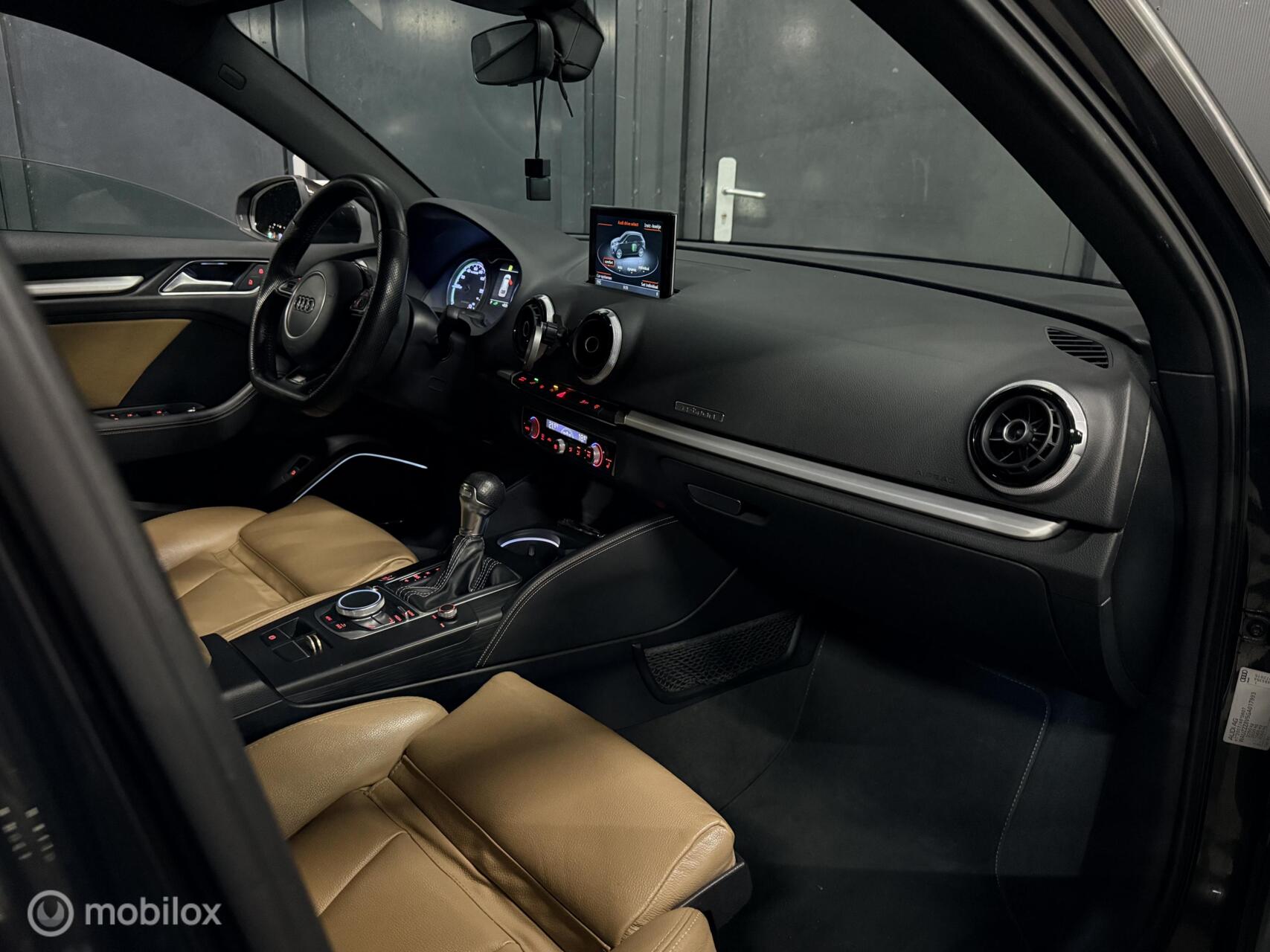 Foto van Audi A3 Sportback E-tron