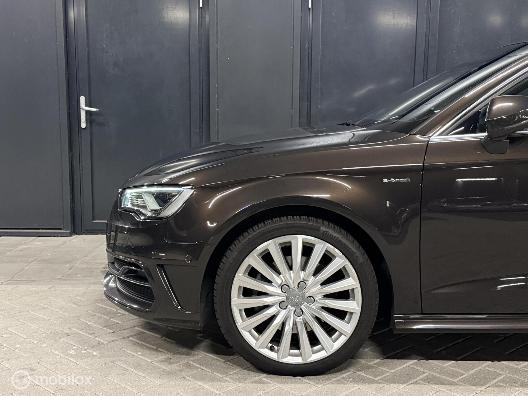 Foto van Audi A3 Sportback E-tron