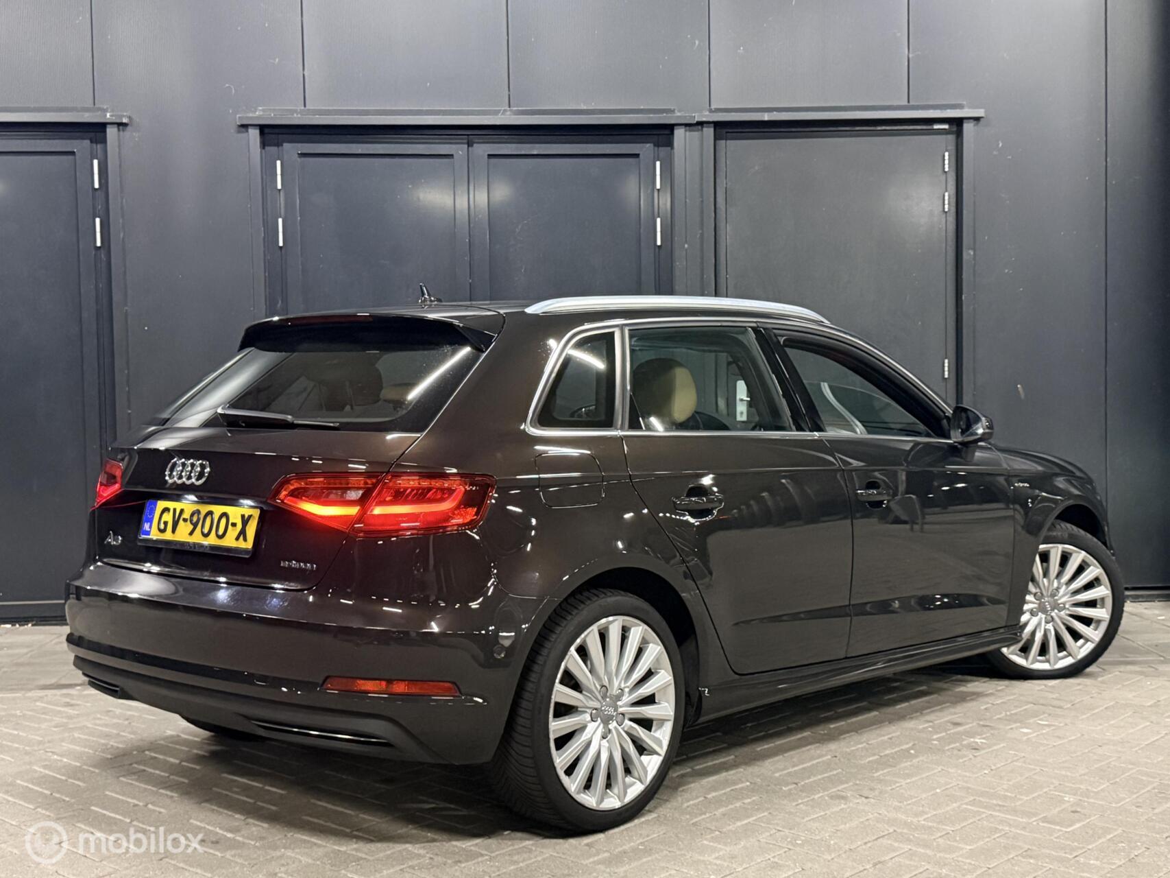 Foto van Audi A3 Sportback E-tron