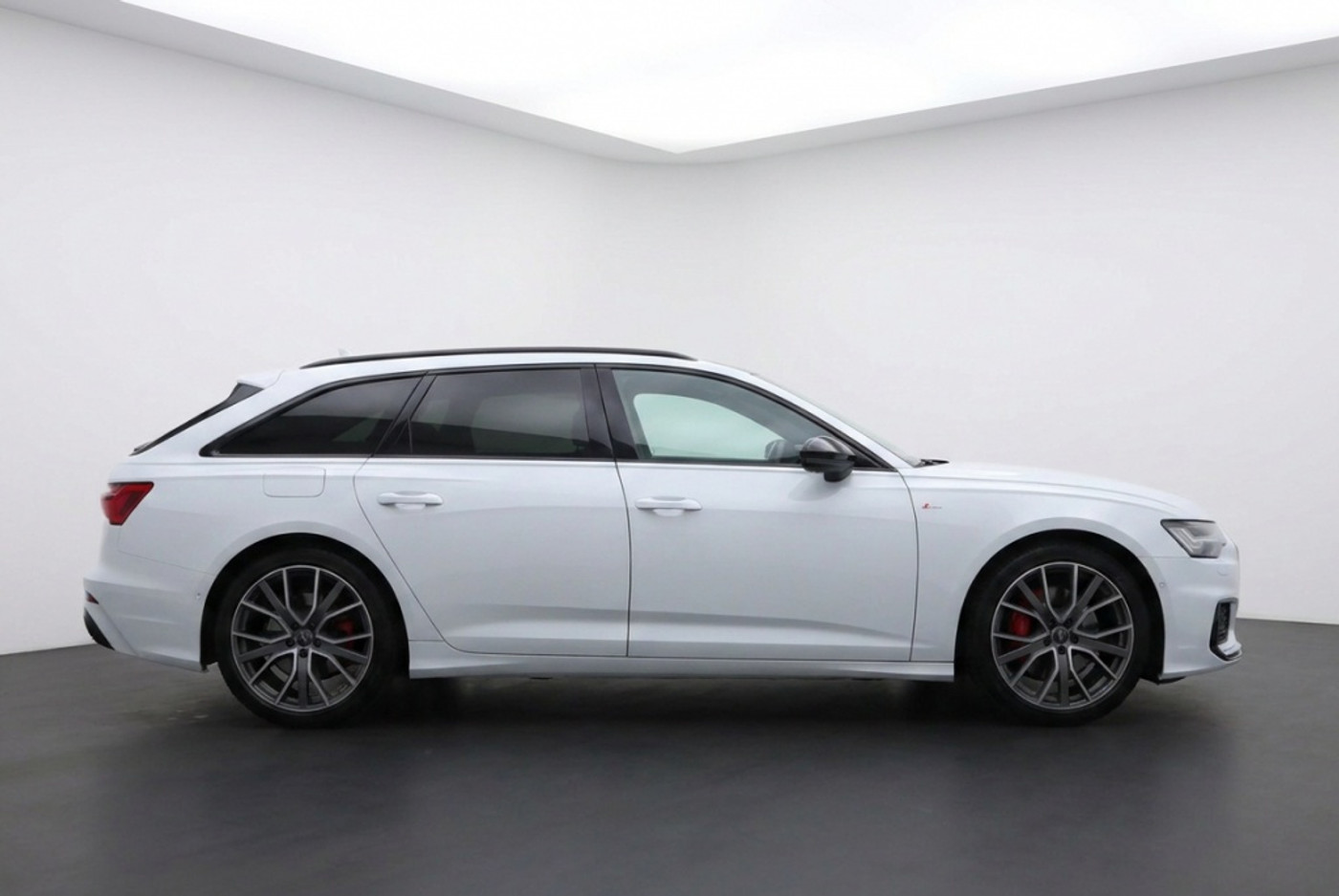 Foto van Audi A6 Avant 55 TFSI E