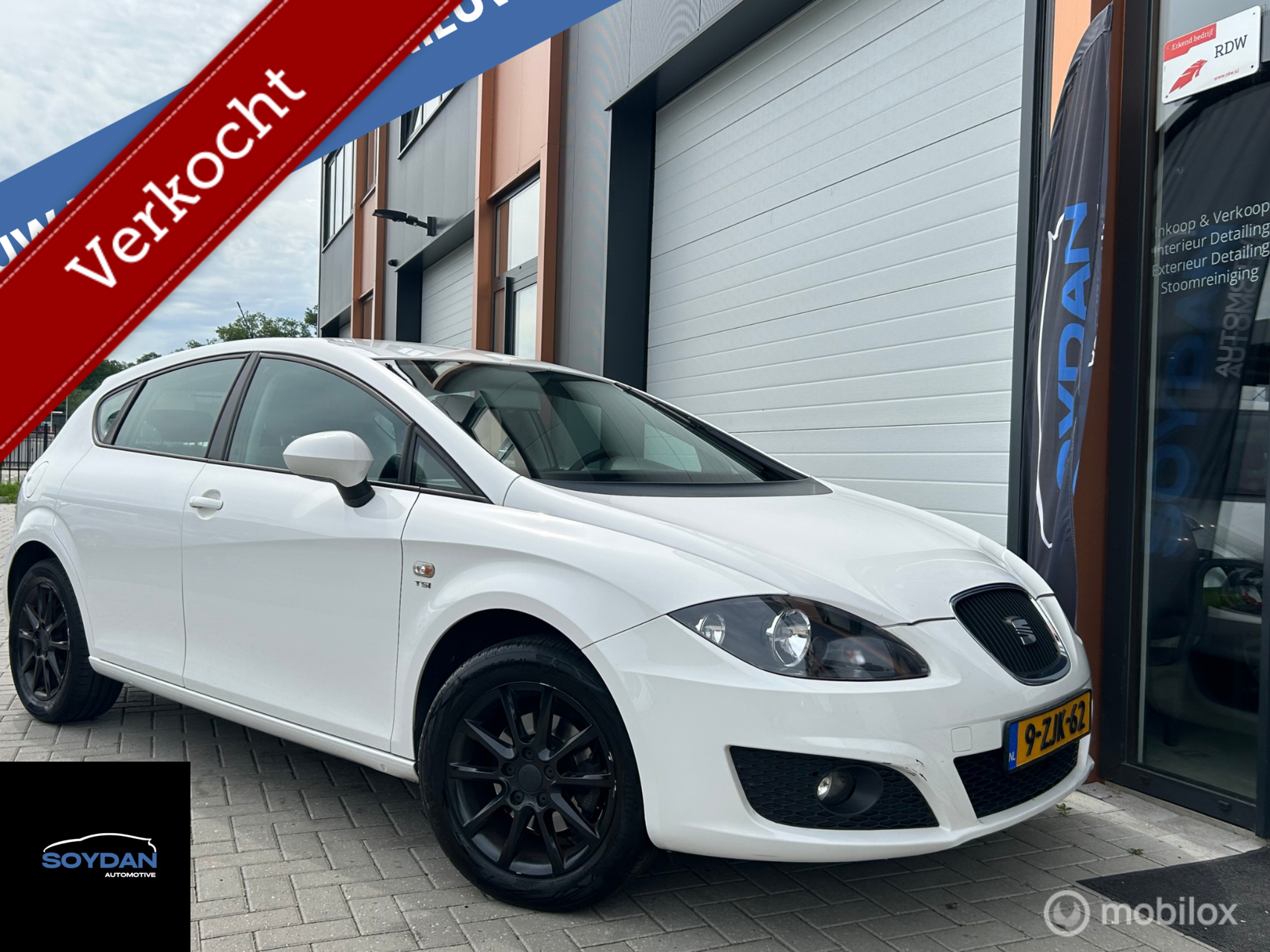 Seat Leon 1.2 TSI Ecomotive Reference | APK | CRUISE | AIRCO | 2012 - voorkant