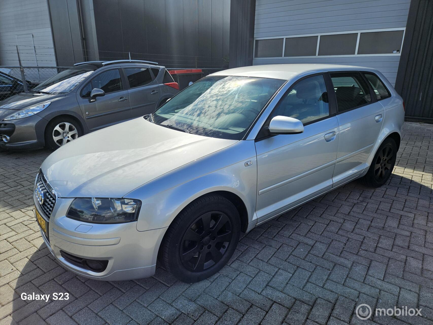 Audi Audi A3 2.0 FSI Pro Line AUTOMAAT/LEER/CRUISE/NIEUW KETTING/VASTEPRIJS 2005 - voorkant