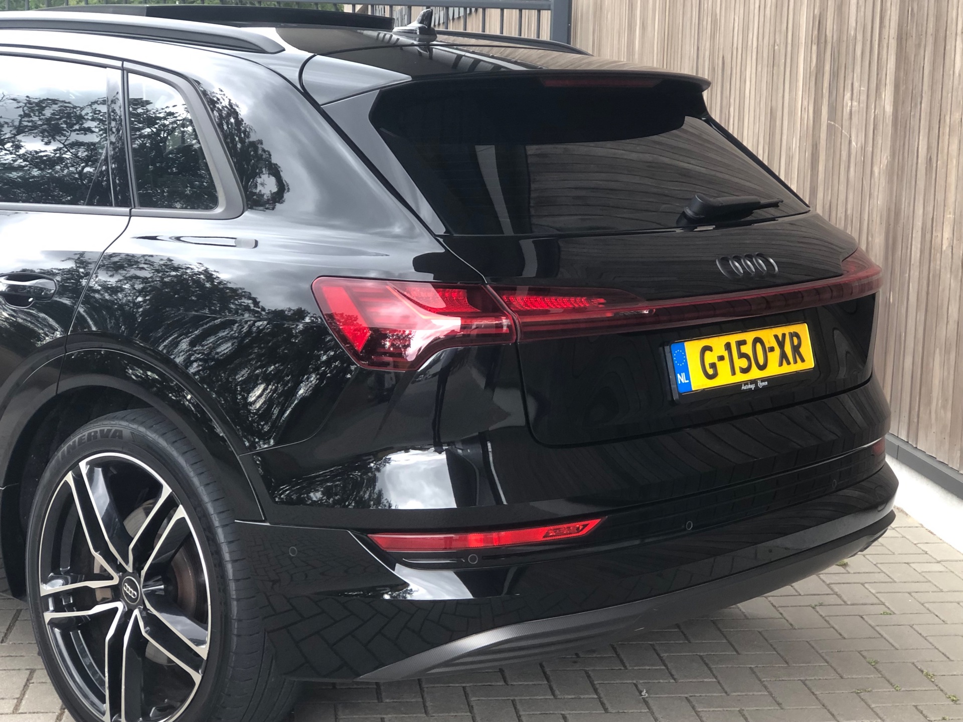 Foto van Audi E-tron 50