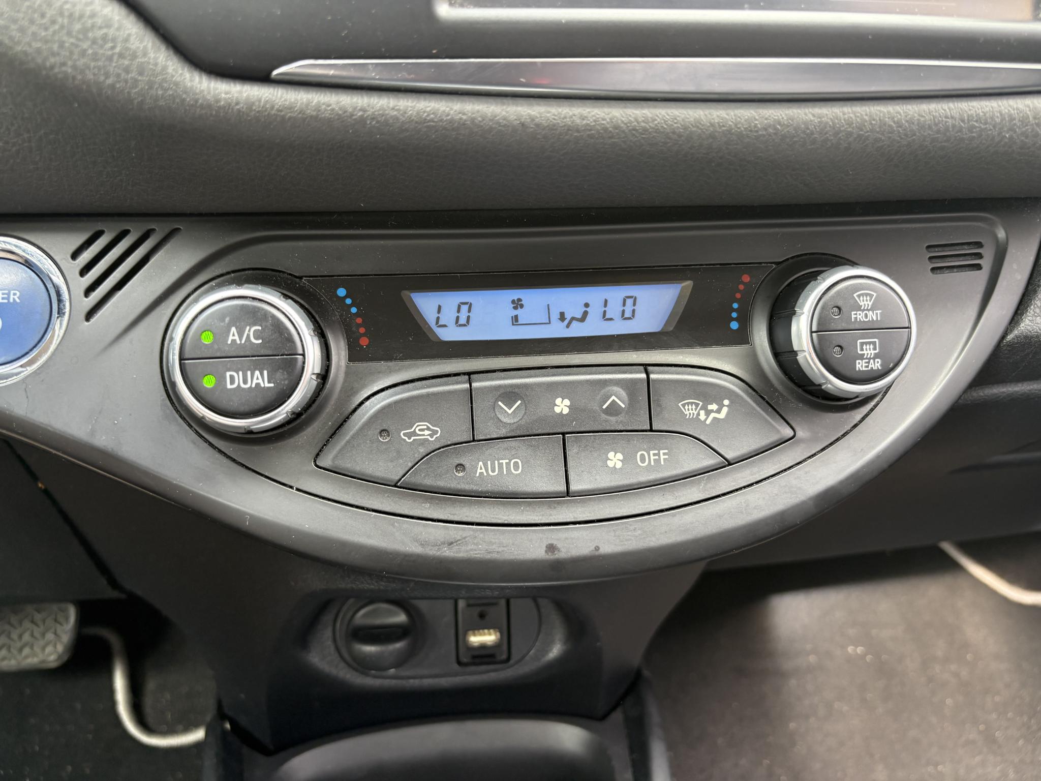Foto van Toyota Toyota Yaris Hybrid