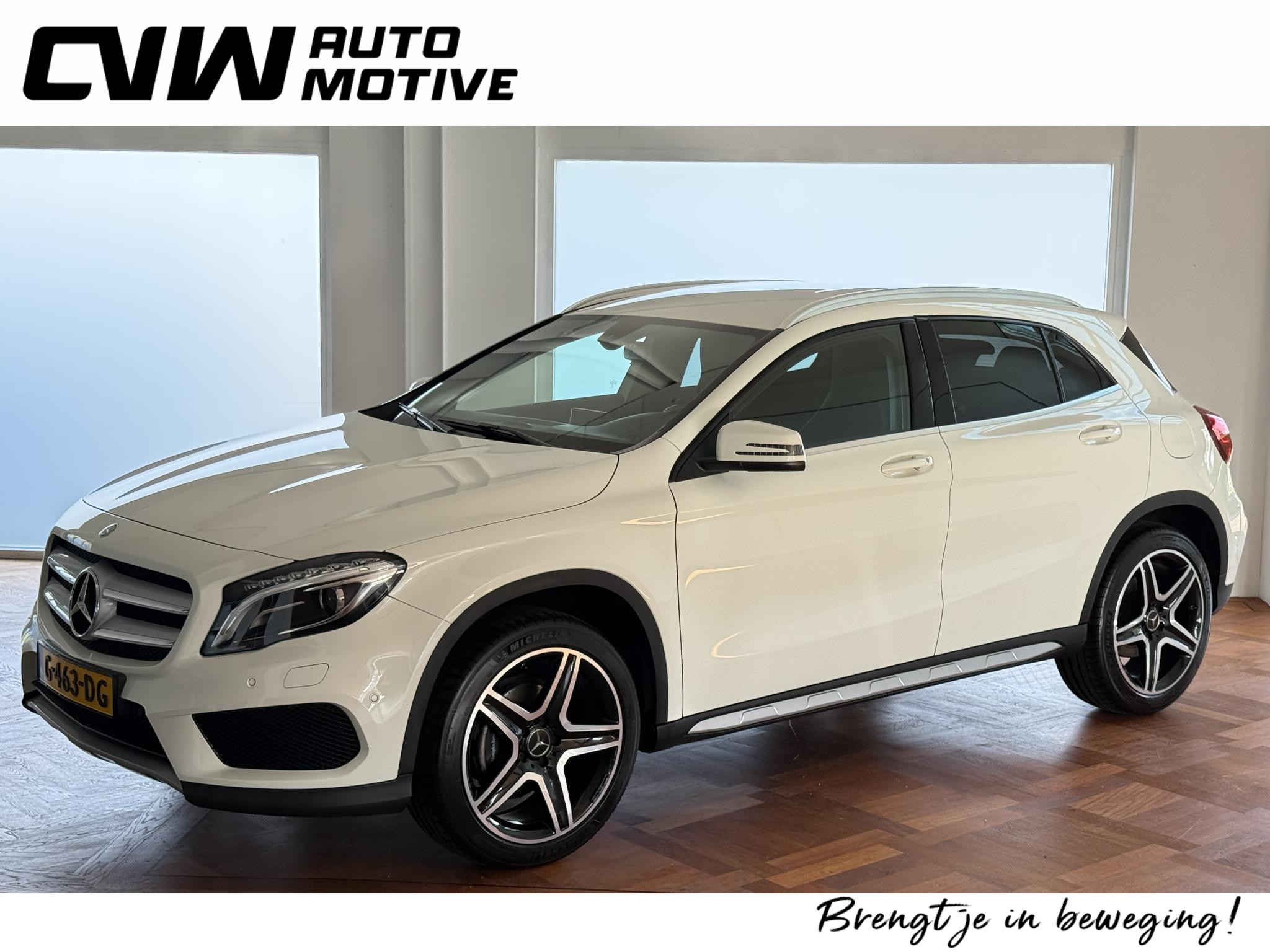 Mercedes-Benz Gla 200 200 AMG line | Navigatie | 19 inch AMG velgen | 2015 - voorkant