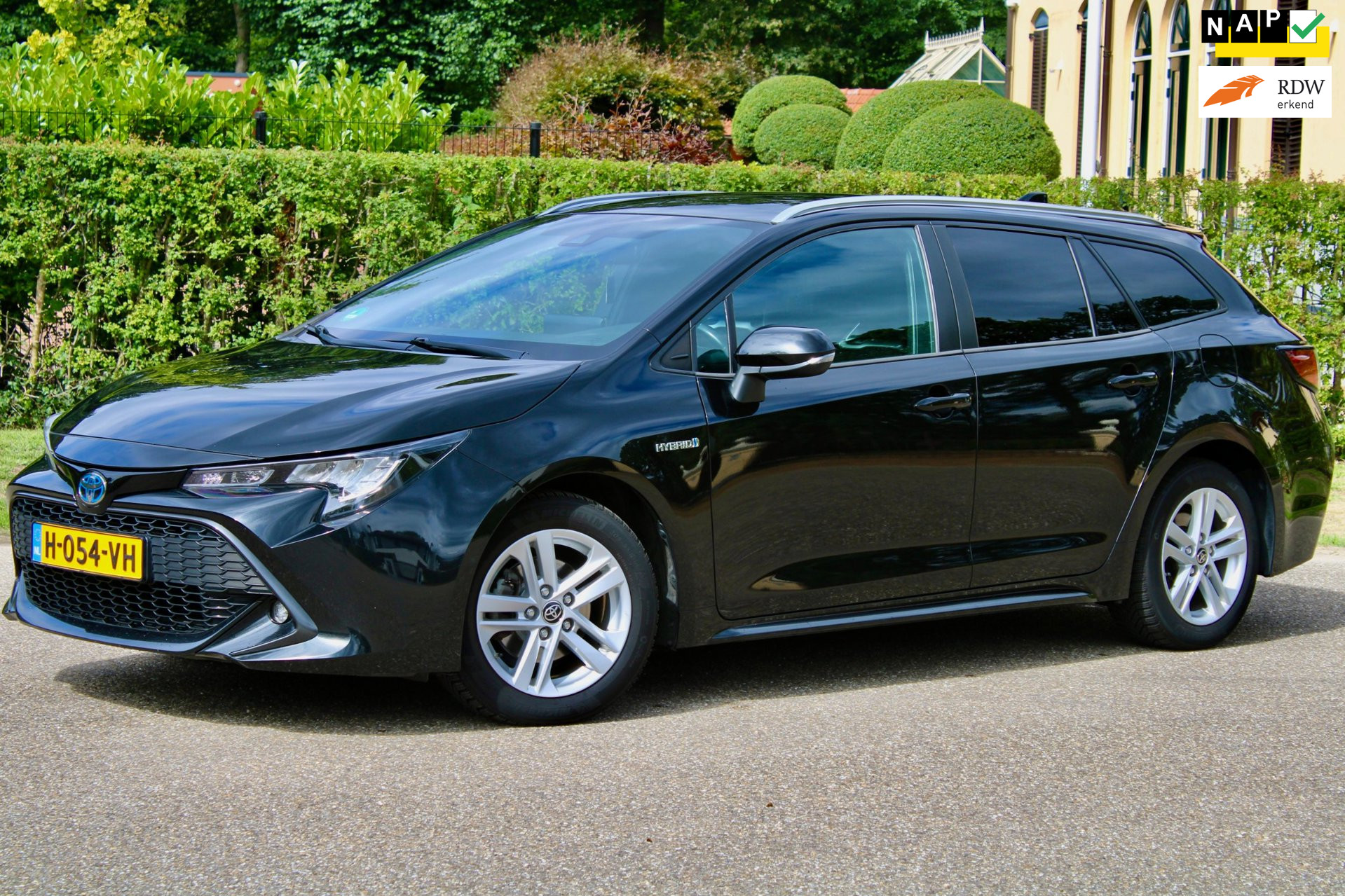 Toyota Toyota Corolla 1.8 Hybrid|2e eigenaar|vol leder| 2020 - voorkant
