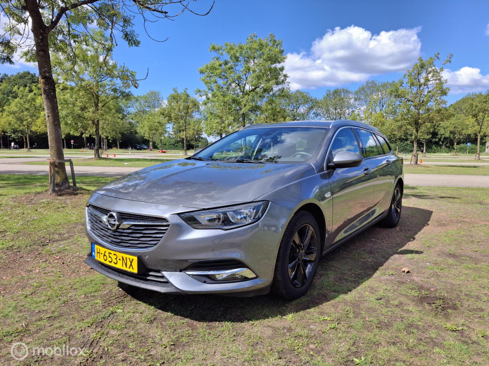 Opel Insignia Sports Tourer 1.5 Turbo Business Executive APK 2020 - voorkant