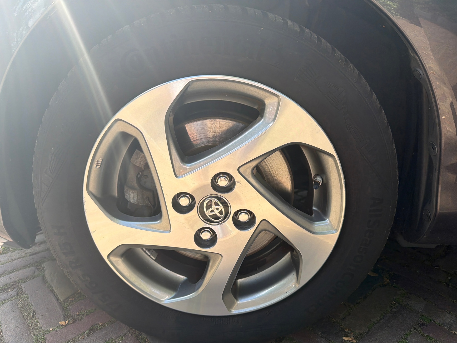 Foto van Toyota Toyota Yaris Hybrid