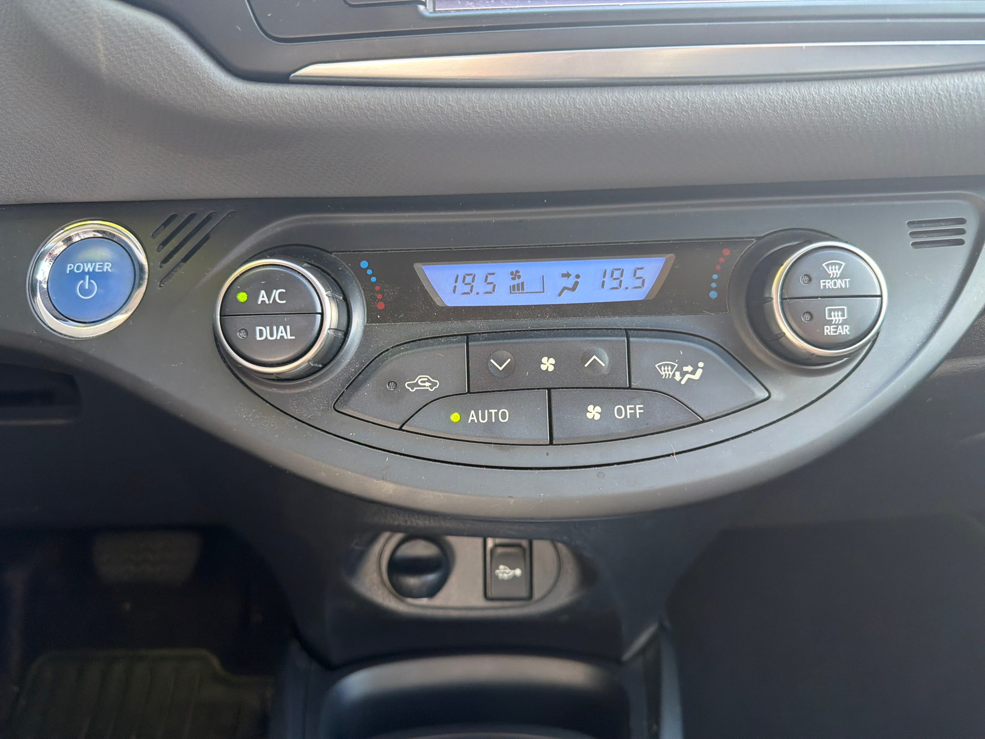 Foto van Toyota Toyota Yaris Hybrid