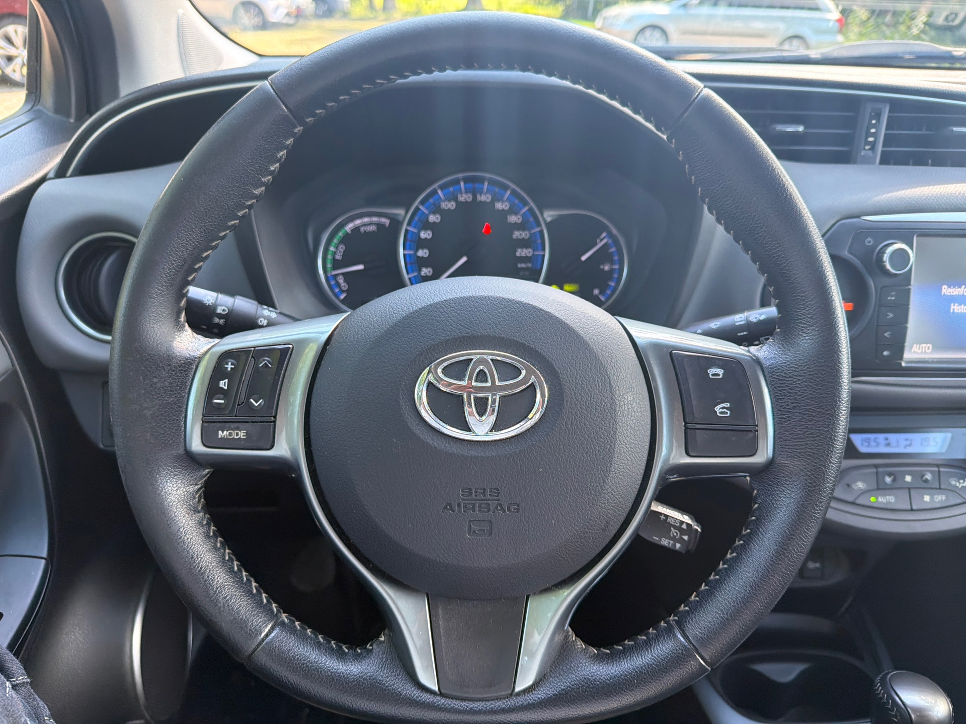 Foto van Toyota Toyota Yaris Hybrid