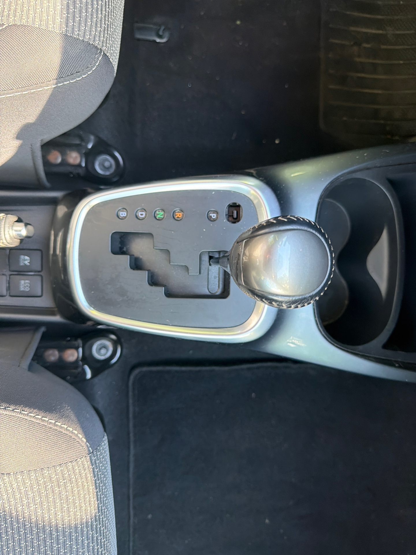 Foto van Toyota Toyota Yaris Hybrid