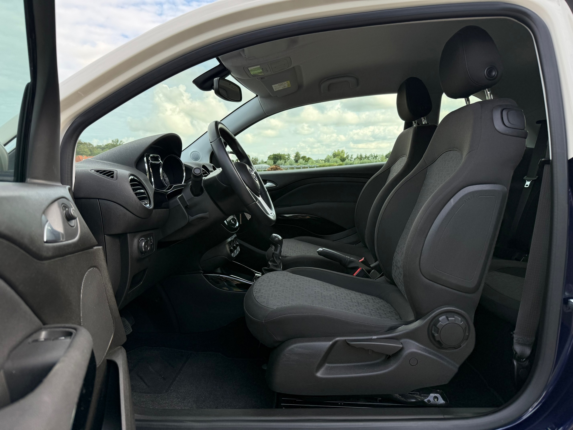 Foto van Opel Adam