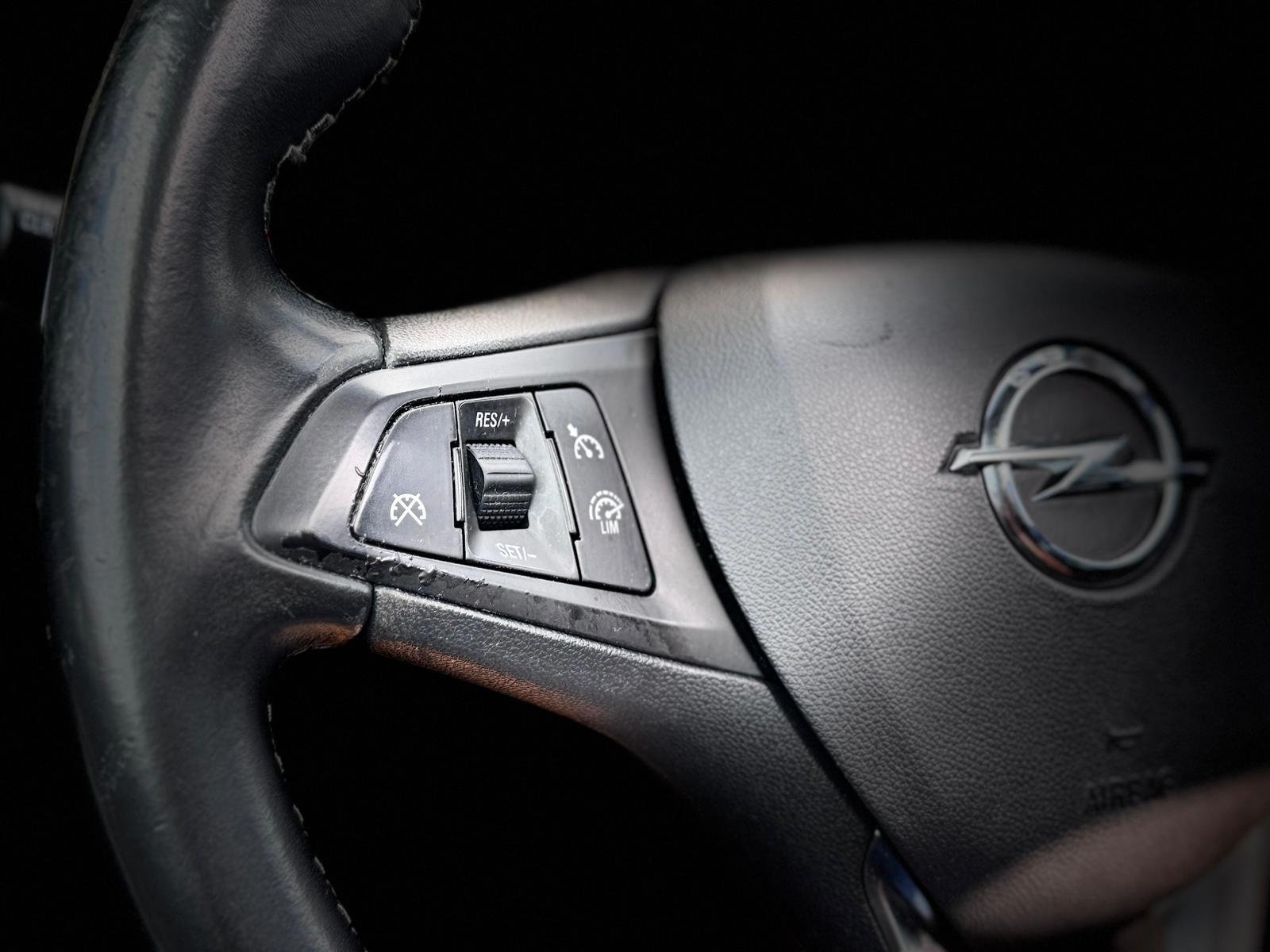 Foto van Opel Astra Sports Tourer