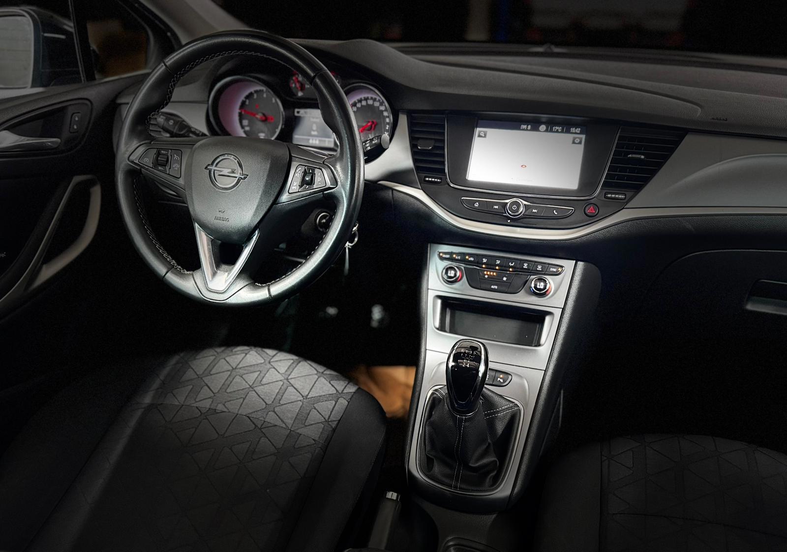 Foto van Opel Astra Sports Tourer