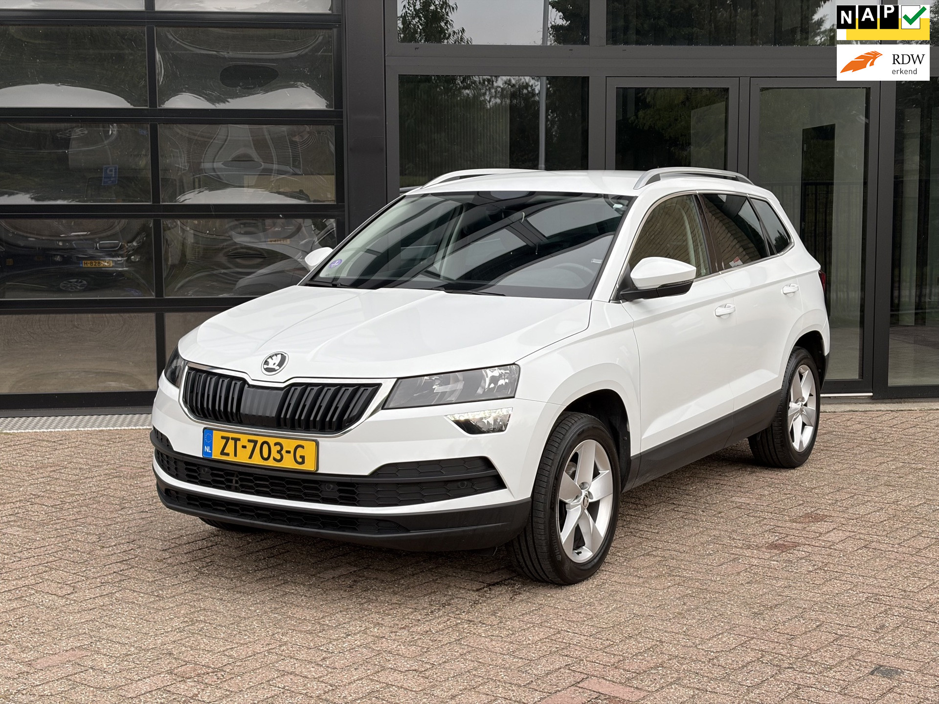 Skoda Karoq 1.5 TSI ACT Ambition Business Automaat | Navi |Cruise 2019 - voorkant