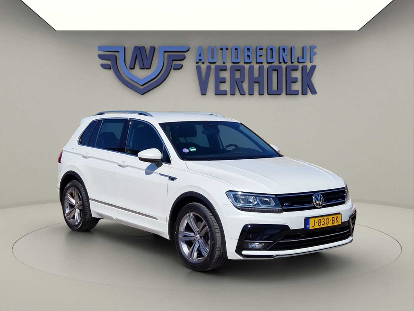 Volkswagen Tiguan 1.5 TSI ACT Comfortline Business 2020 - voorkant
