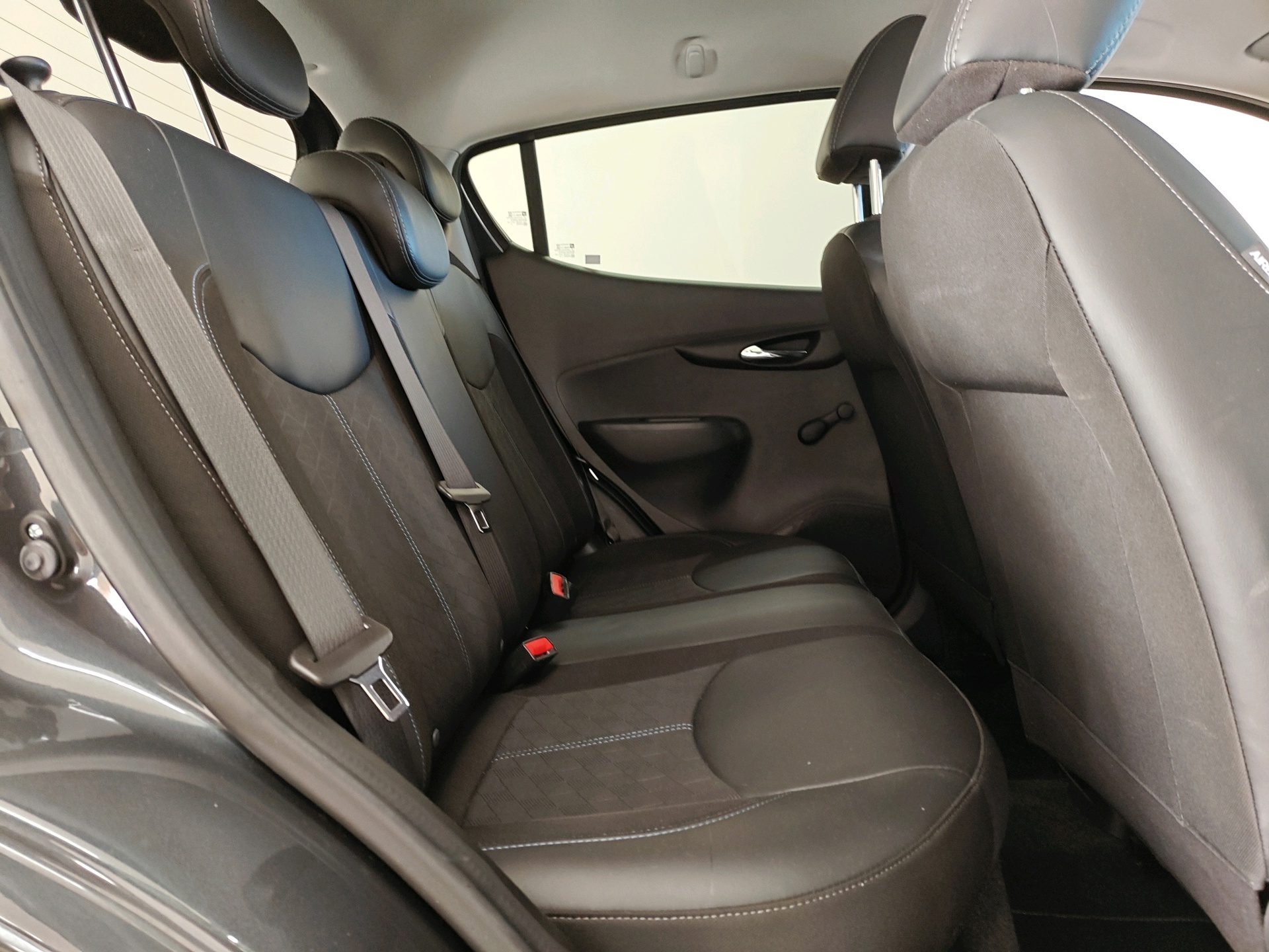 Foto van Opel Karl / Viva