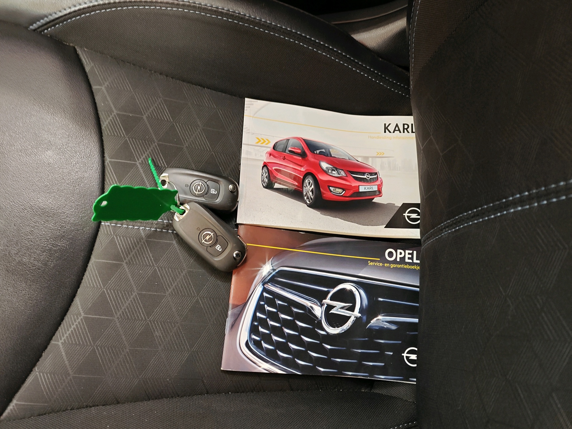Foto van Opel Karl / Viva