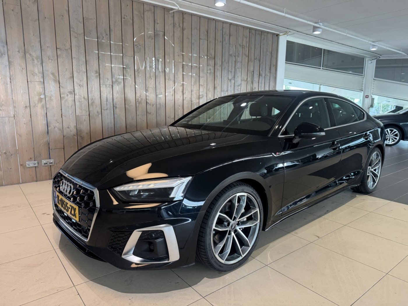 Audi A5 Sportback 40 TFSI S edition 2021 - voorkant