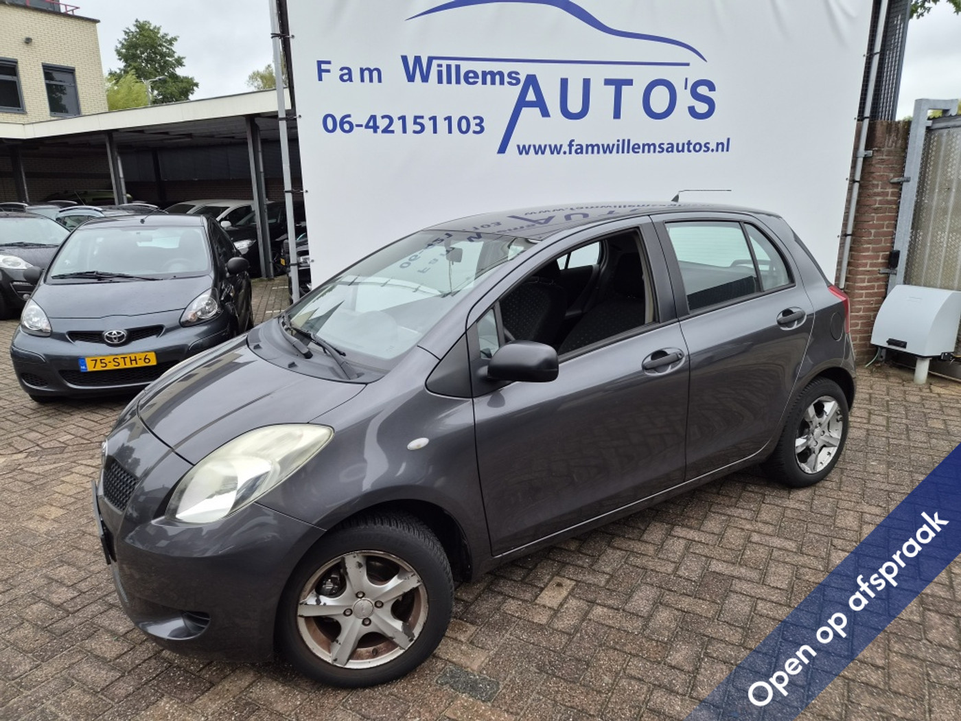 Toyota Toyota Yaris 1.0 VVTi + 5 drs Airco 2008 - voorkant