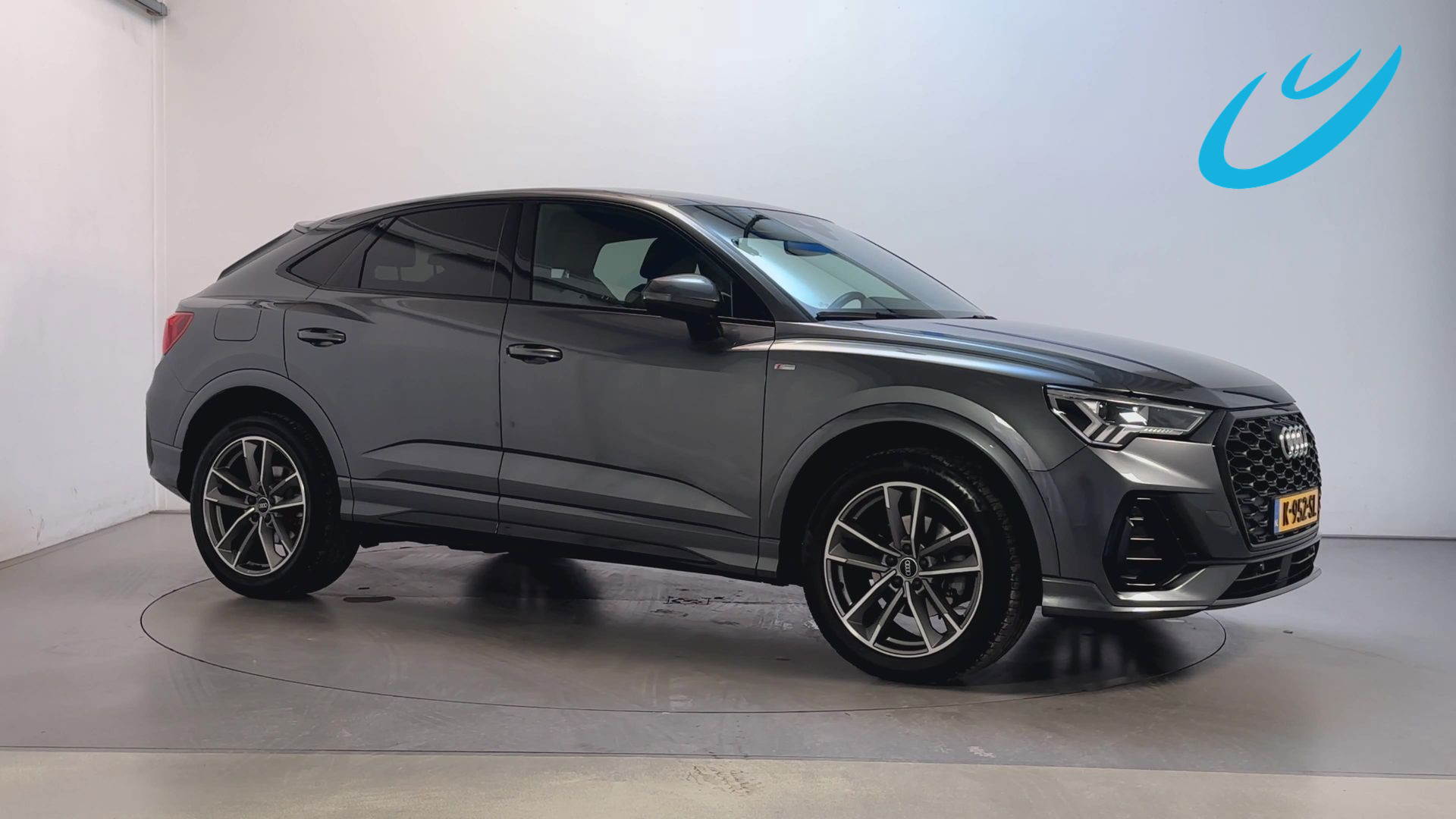 Audi Q3 Sportback 35 TFSI S Edition Navigatie DAB+ Parkeersensoren Leder-Stof 2021 - voorkant