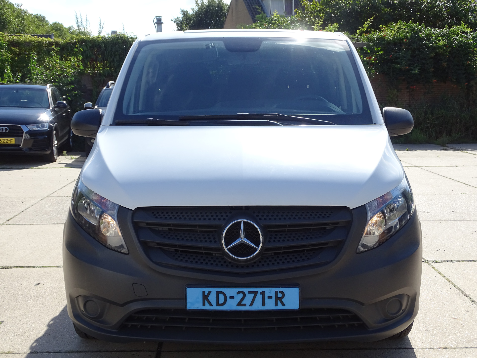 Foto van Mercedes-Benz Vito Tourer