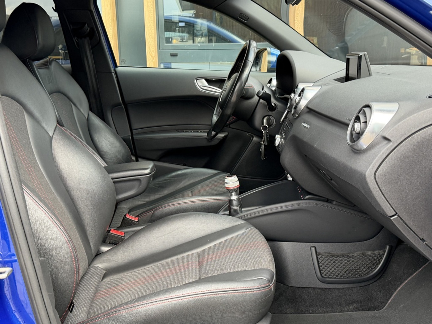 Foto van Audi S1 Sportback