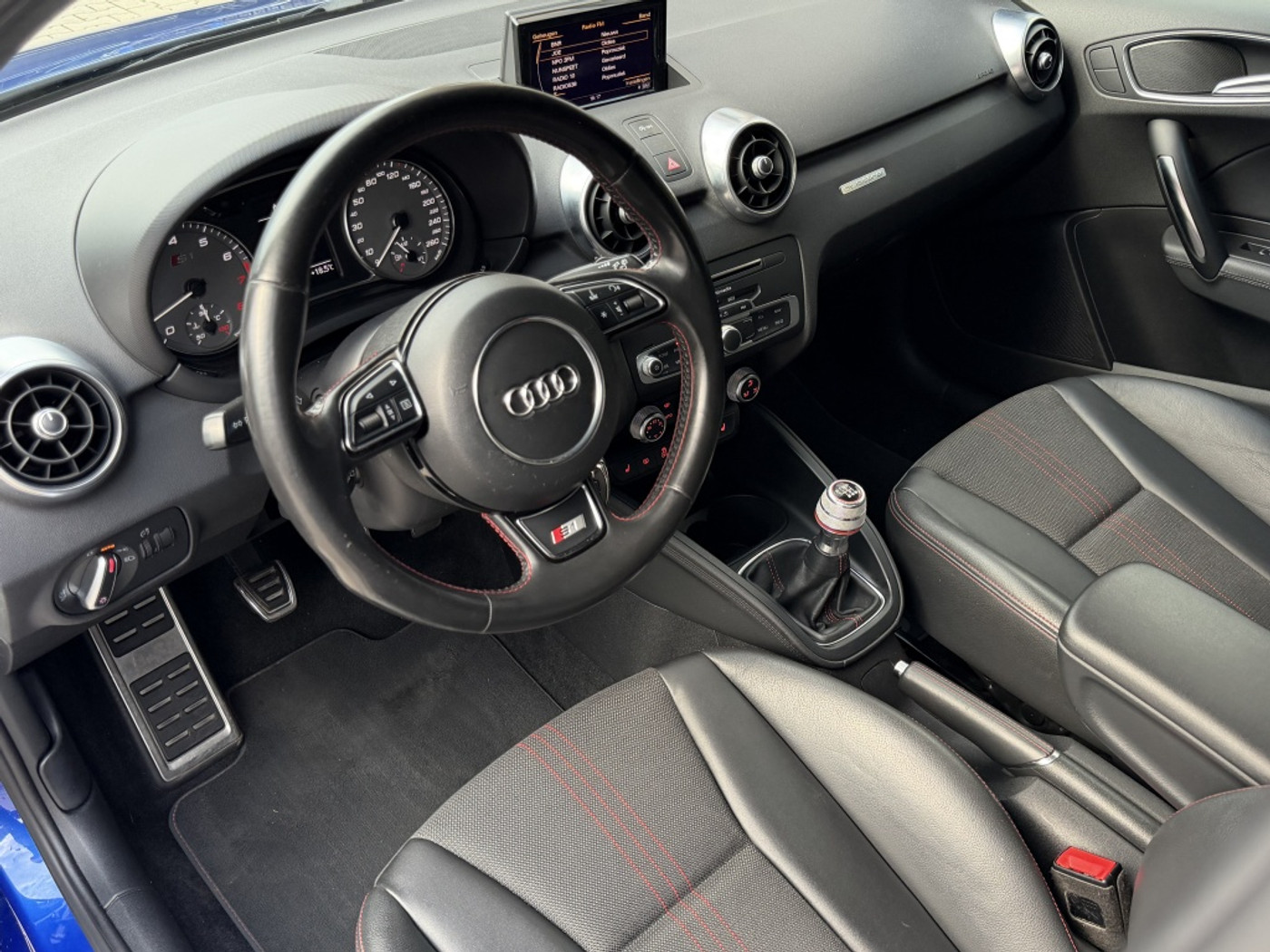 Foto van Audi S1 Sportback
