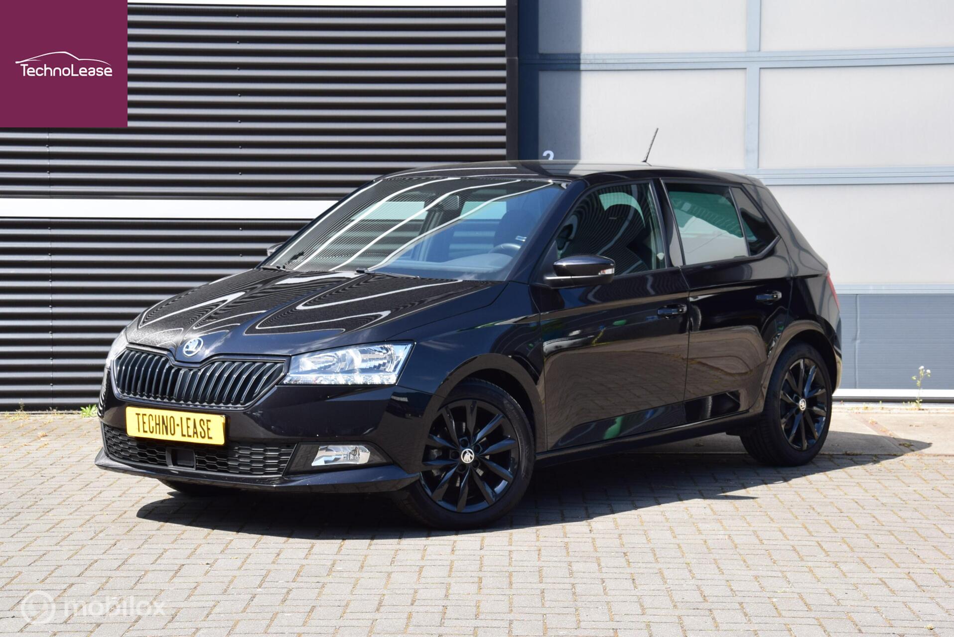 Skoda Fabia 1.0 TSI Sport business 2021 - voorkant