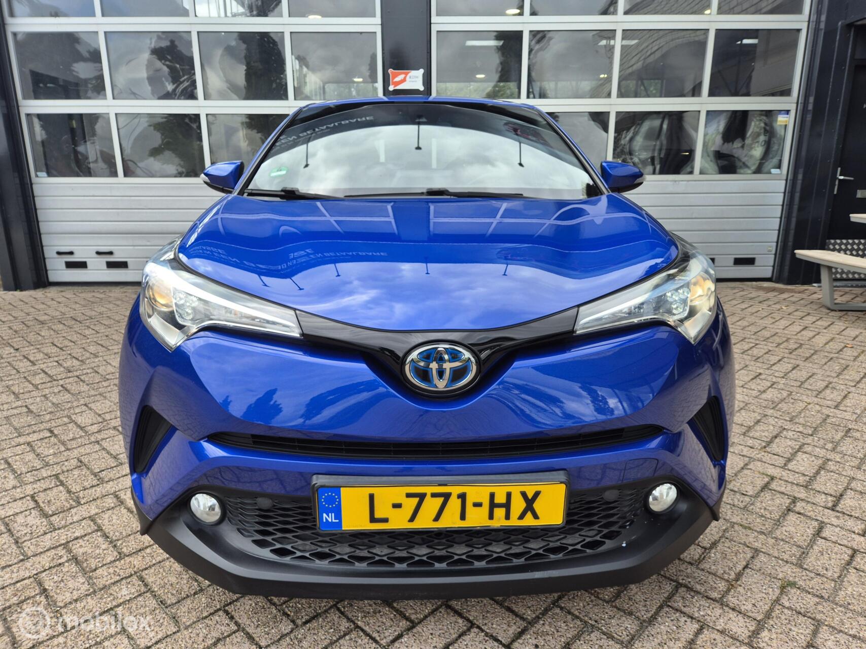 Foto van Toyota Toyota C-hr