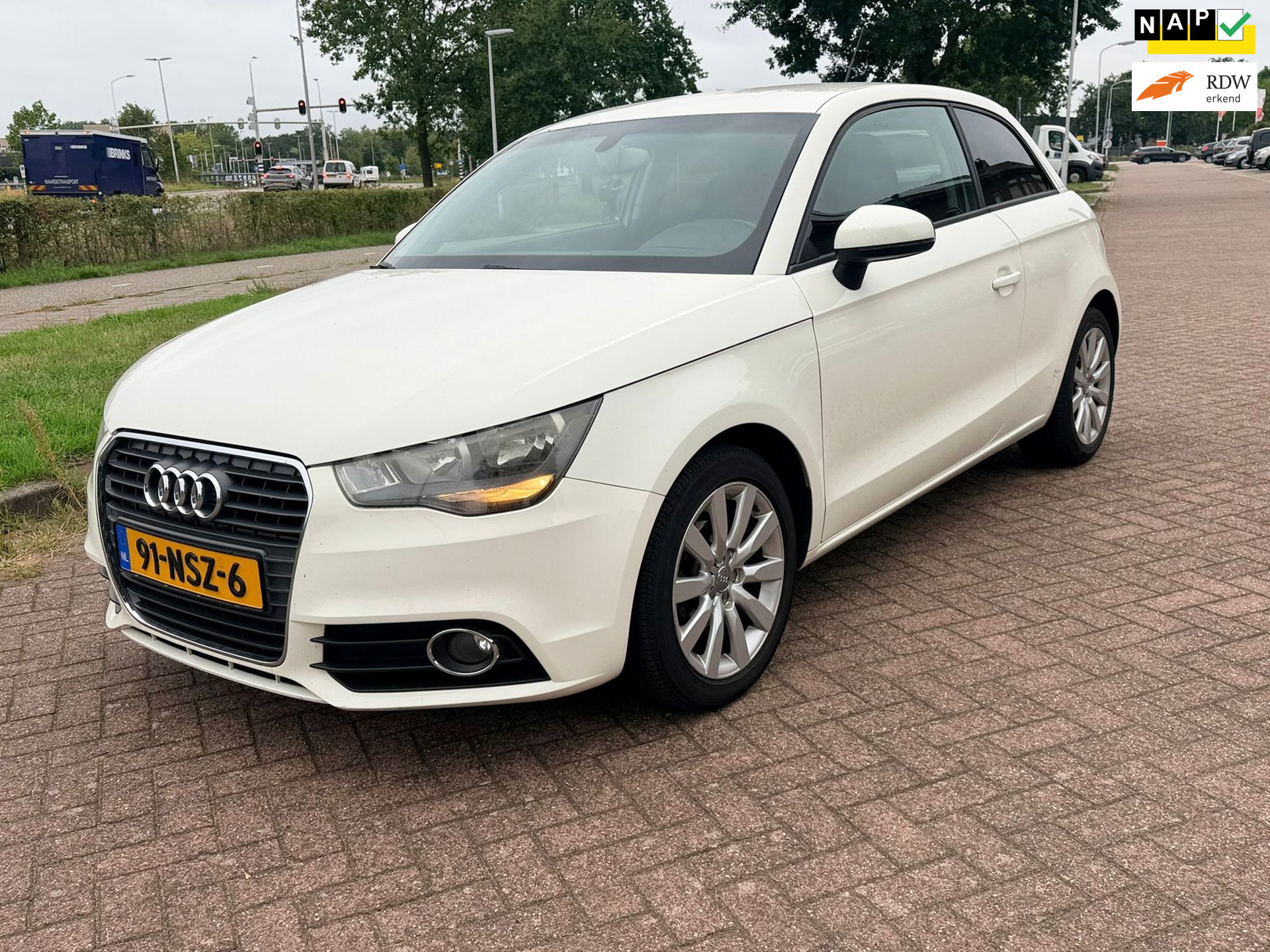 Audi A1 1.2 TFSI Amb. PL. 2010 - voorkant
